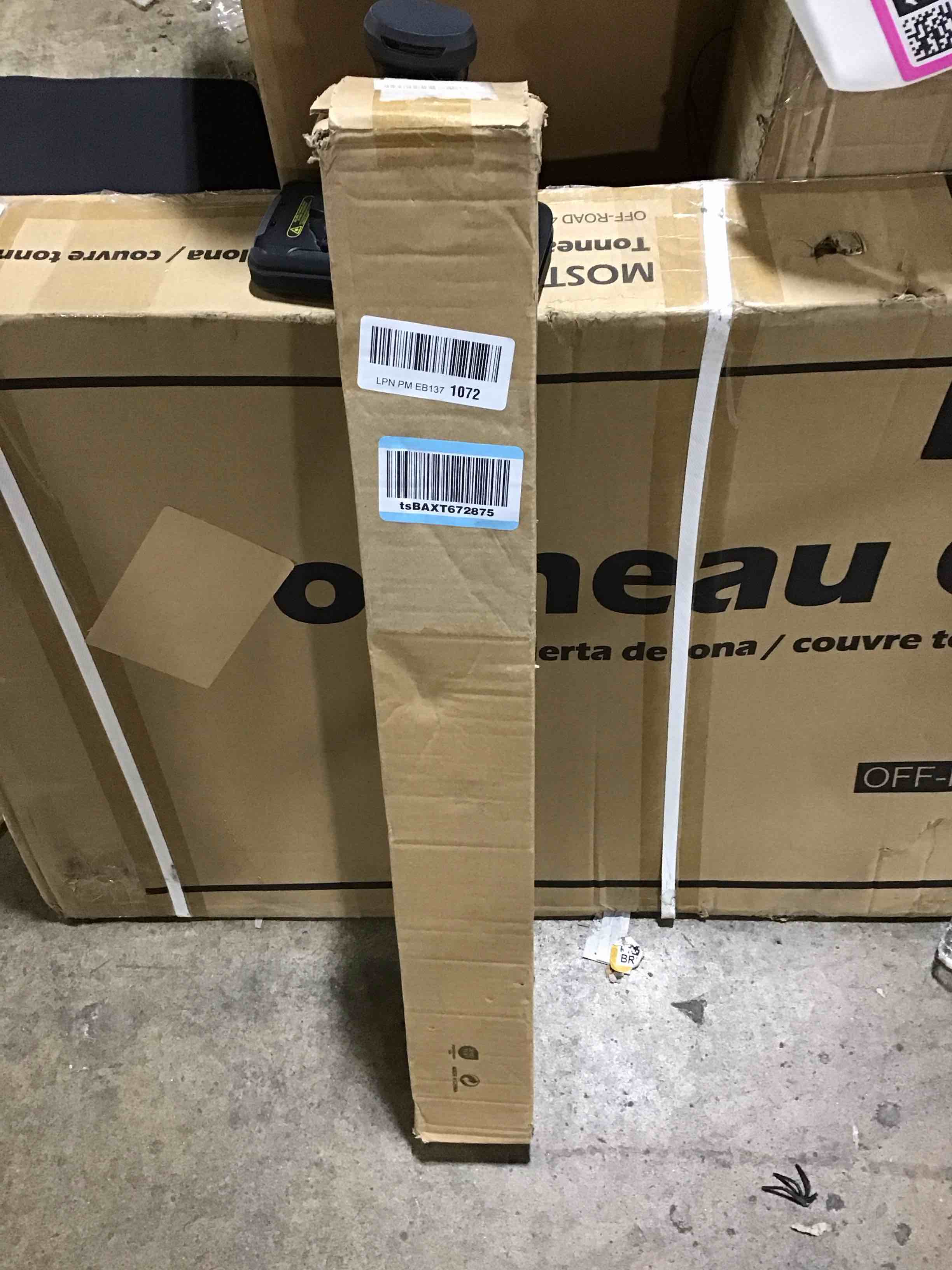 https://s3.amazonaws.com/lotting-images-prod/bidfta/PNK1361788_1755711709346.jpeg