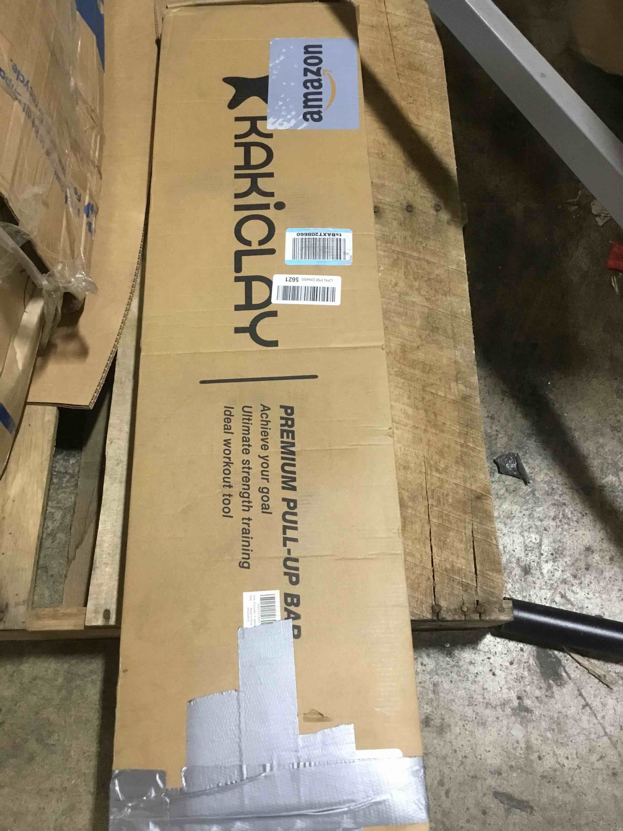https://s3.amazonaws.com/lotting-images-prod/bidfta/PNK1361913_1757538125505.jpeg