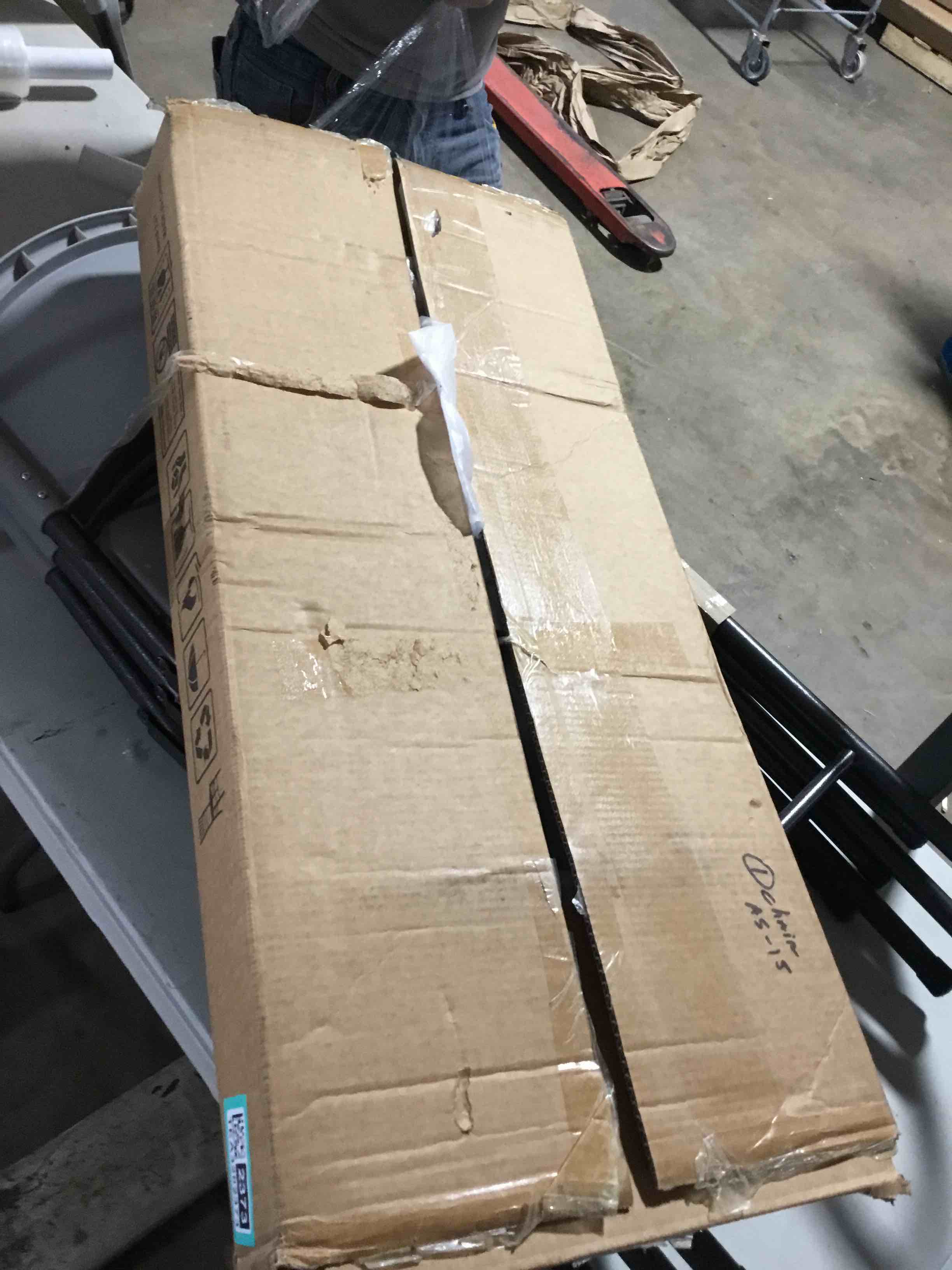 https://s3.amazonaws.com/lotting-images-prod/bidfta/PNK1362001_1758725029617.jpeg