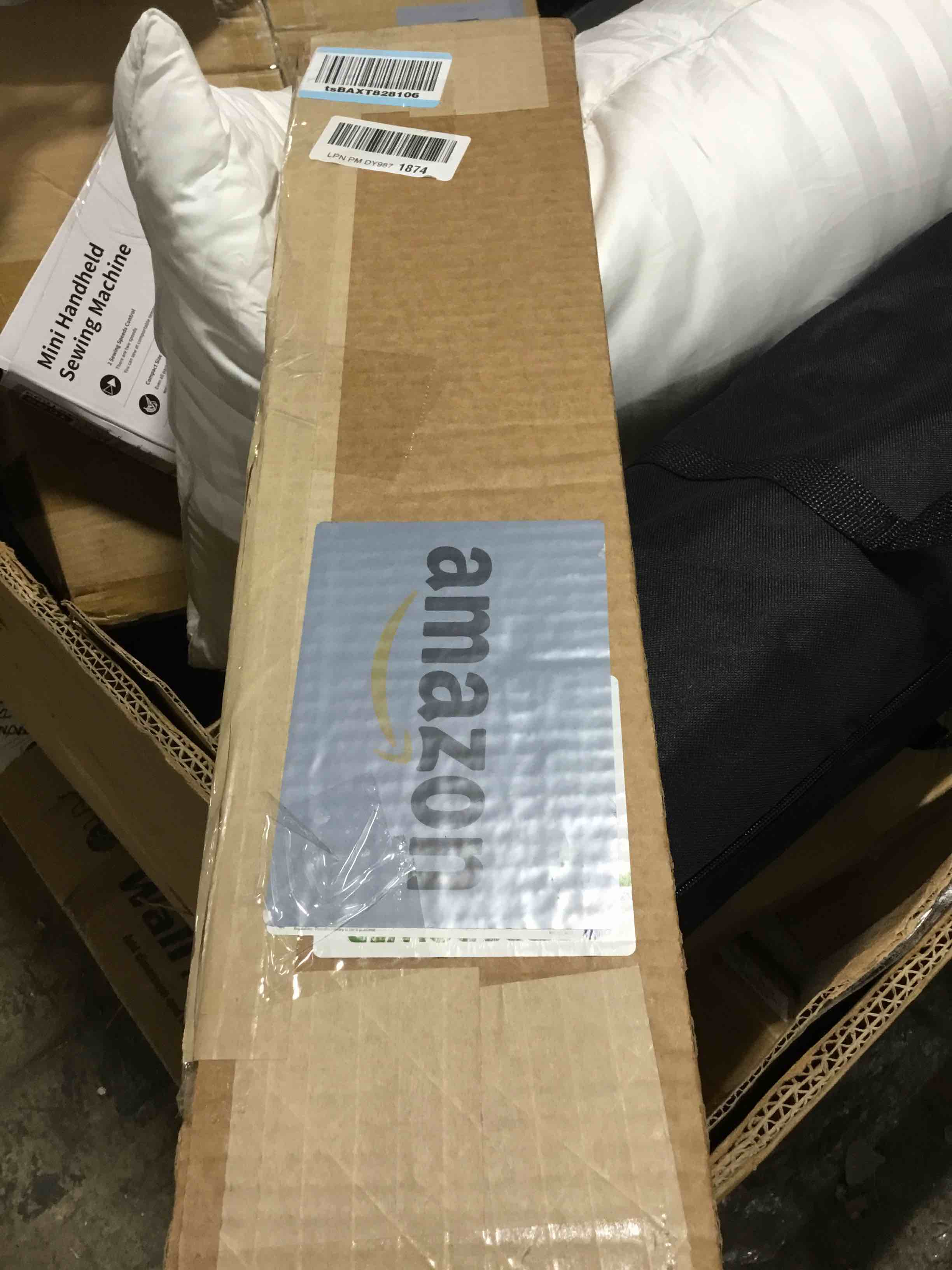 https://s3.amazonaws.com/lotting-images-prod/bidfta/PNK1362124_1759352316943.jpeg