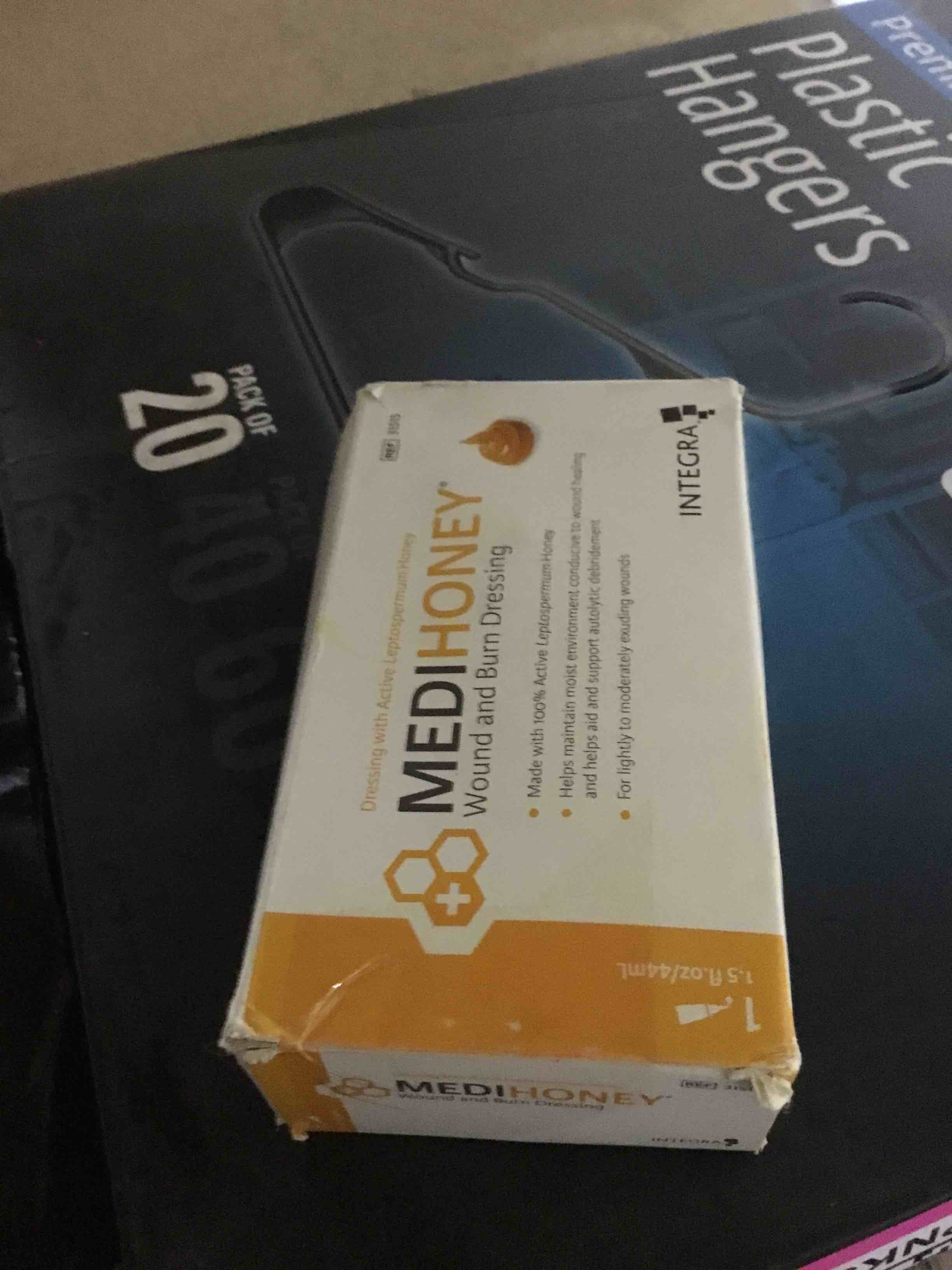 https://s3.amazonaws.com/lotting-images-prod/bidfta/PNK1362135_1759415392183.jpeg