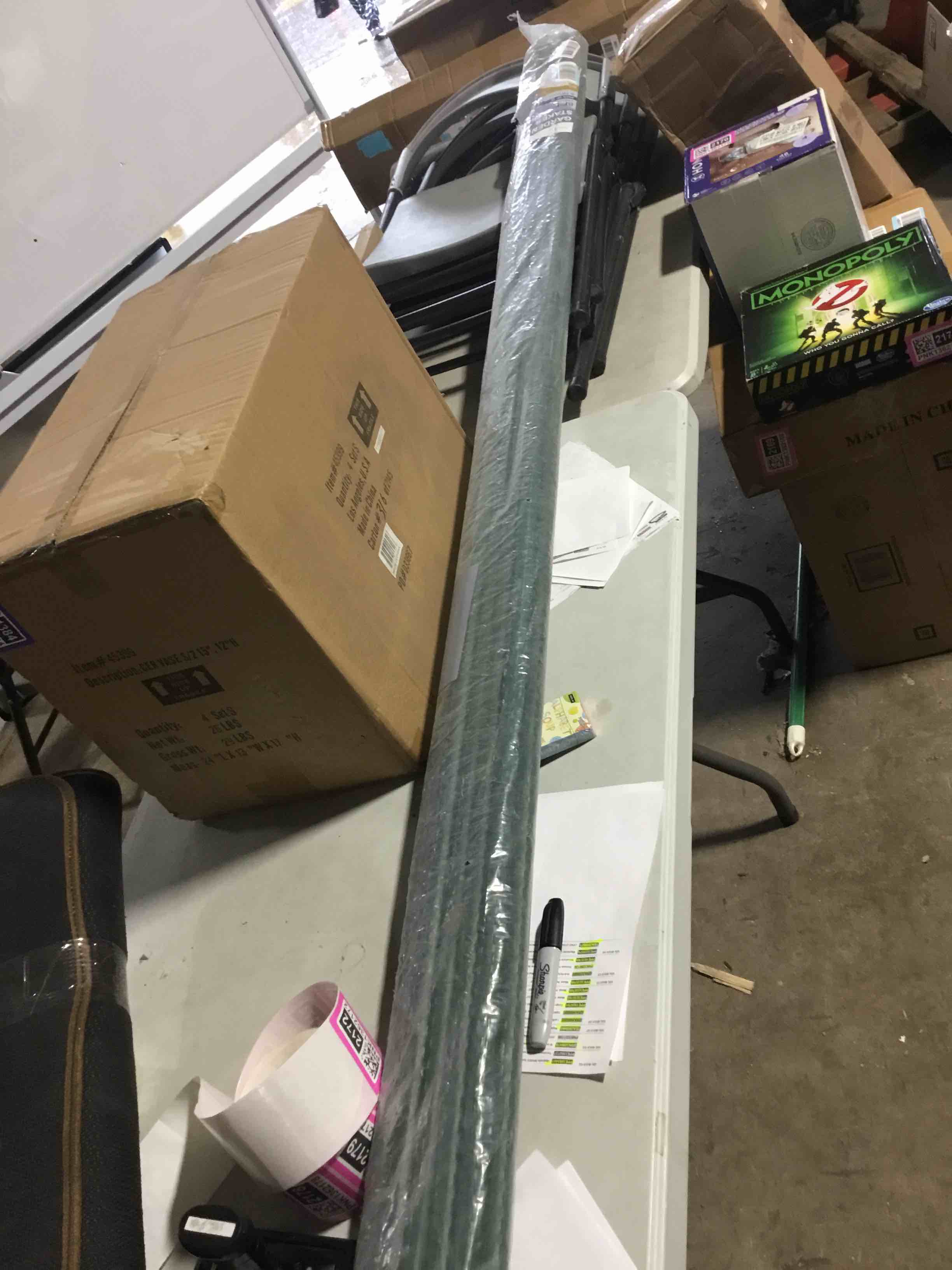 https://s3.amazonaws.com/lotting-images-prod/bidfta/PNK1362172_1759853028575.jpeg