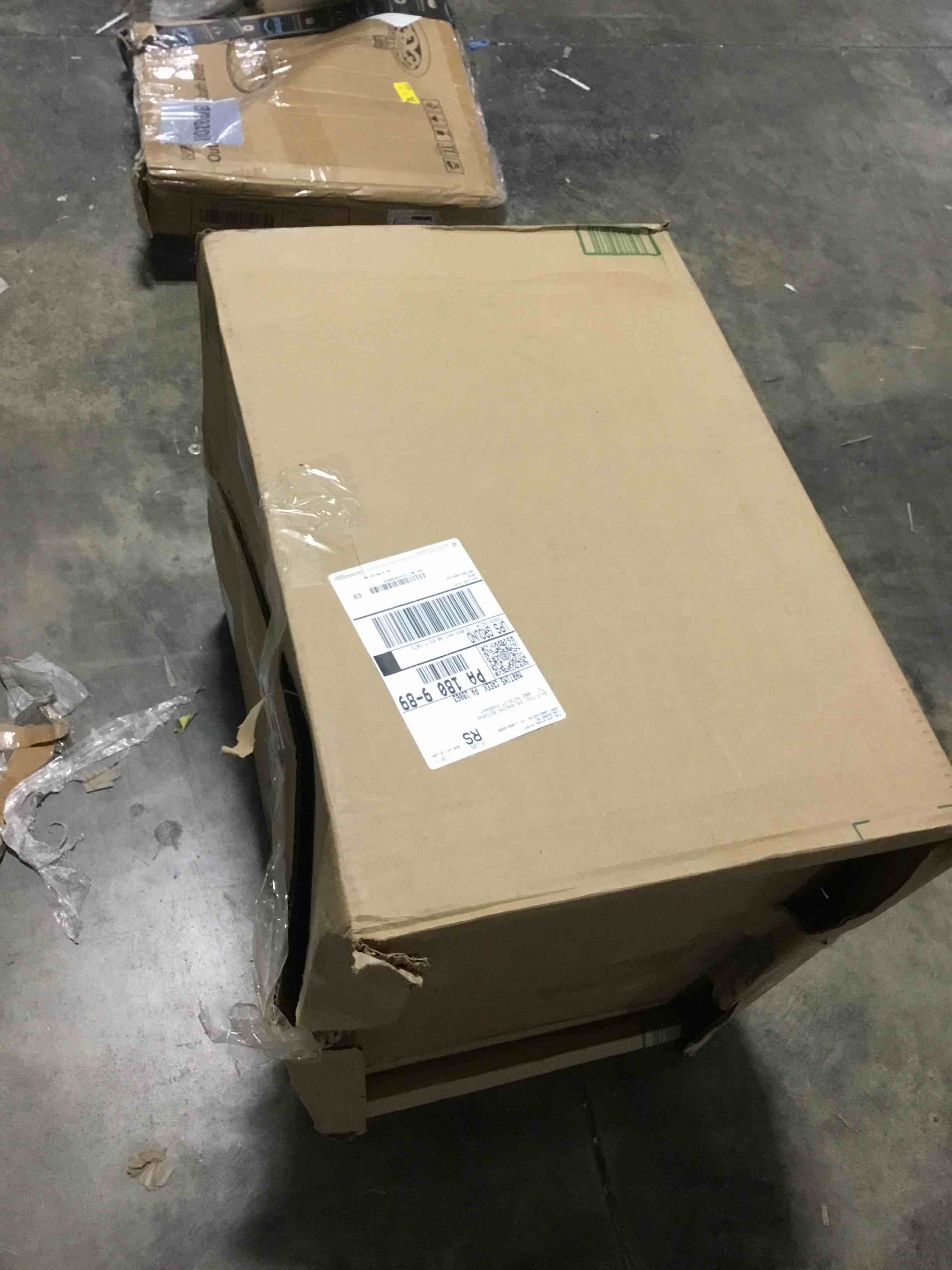 https://s3.amazonaws.com/lotting-images-prod/bidfta/PNK1362225_1760446850423.jpeg