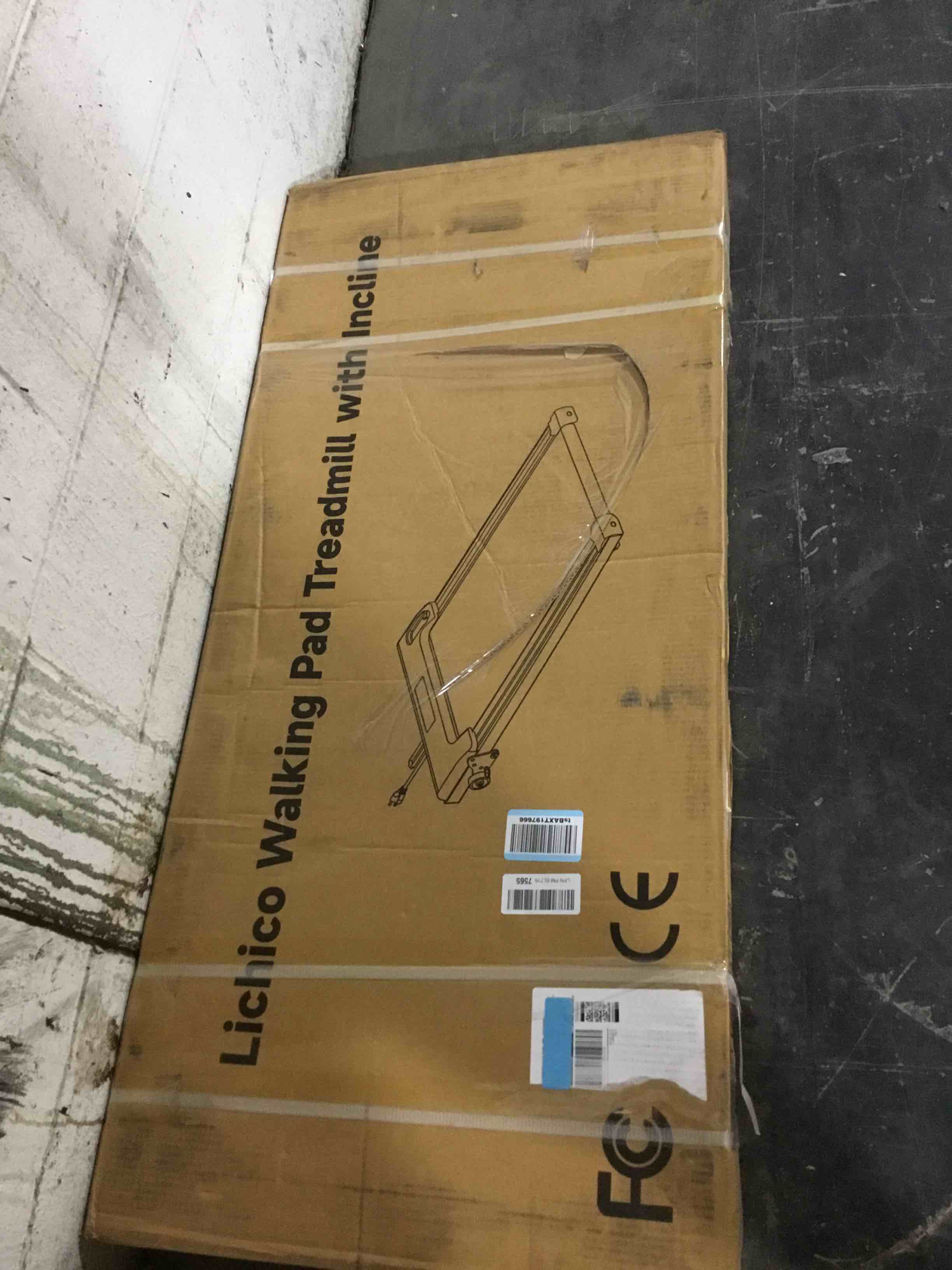 https://s3.amazonaws.com/lotting-images-prod/bidfta/PNK1362346_1760990981572.jpeg