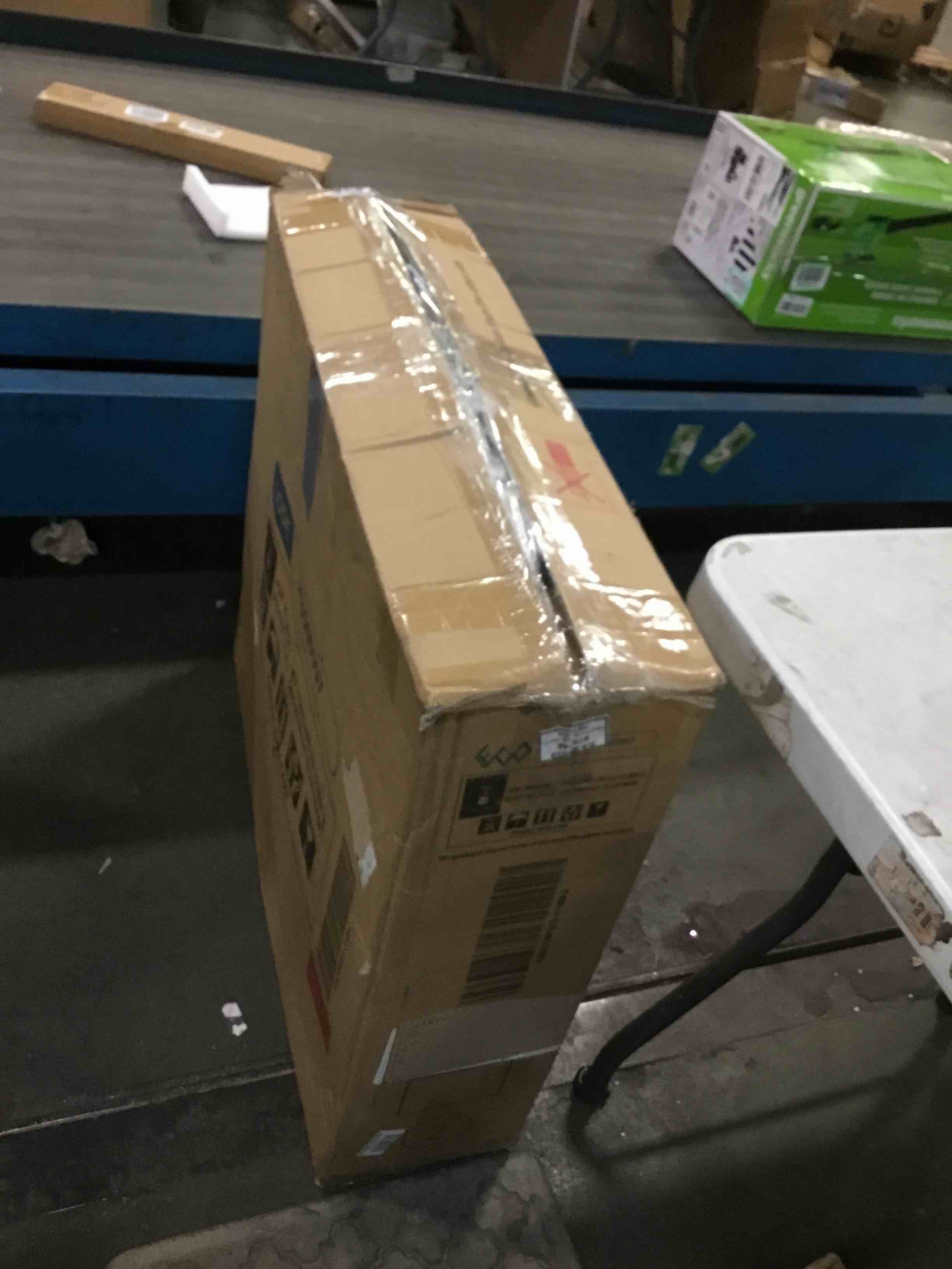 https://s3.amazonaws.com/lotting-images-prod/bidfta/PNK1366411_1732023487342.jpeg