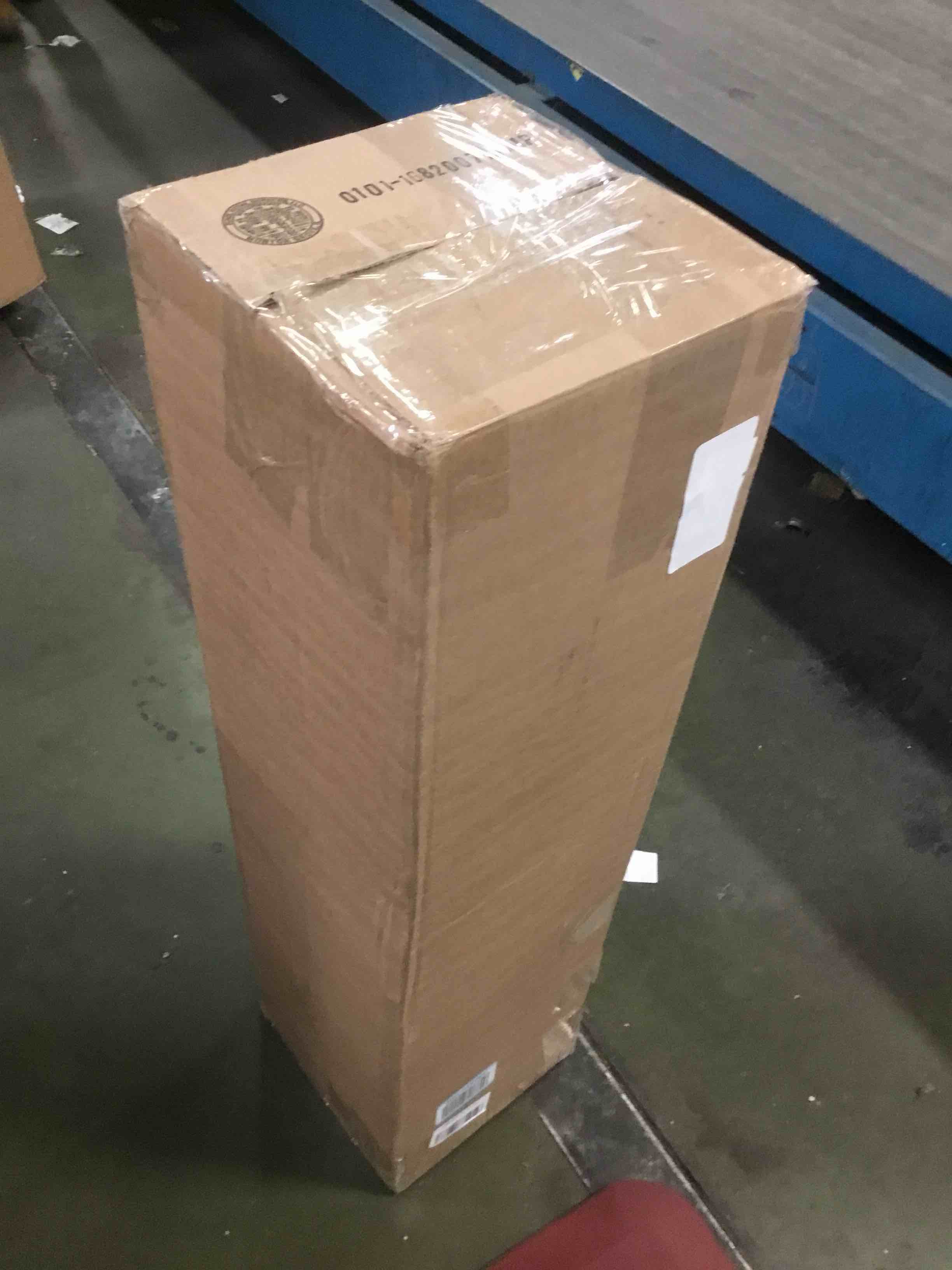 https://s3.amazonaws.com/lotting-images-prod/bidfta/PNK1367169_1732642105630.jpeg