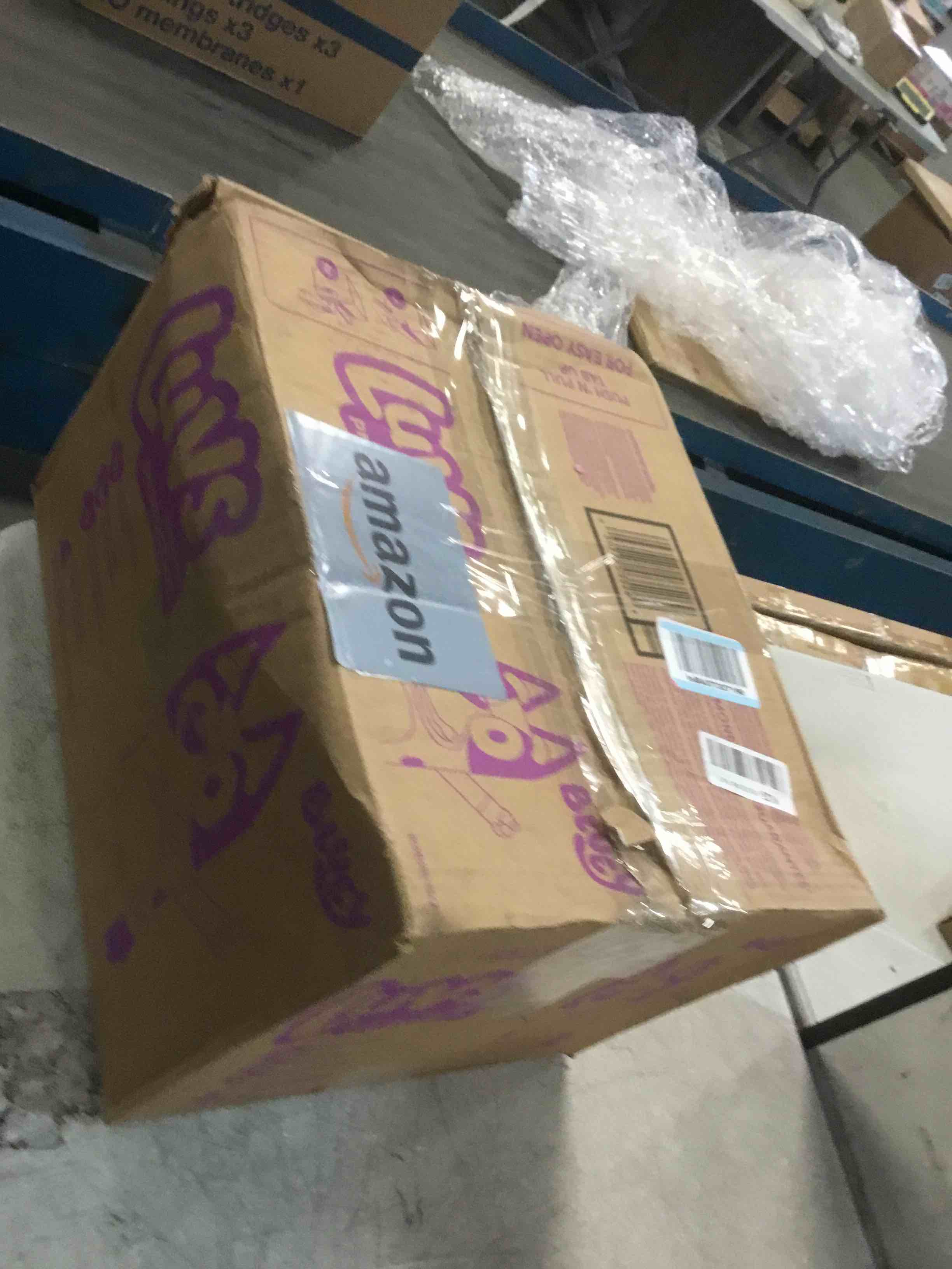 https://s3.amazonaws.com/lotting-images-prod/bidfta/PNK1367208_1732648896962.jpeg