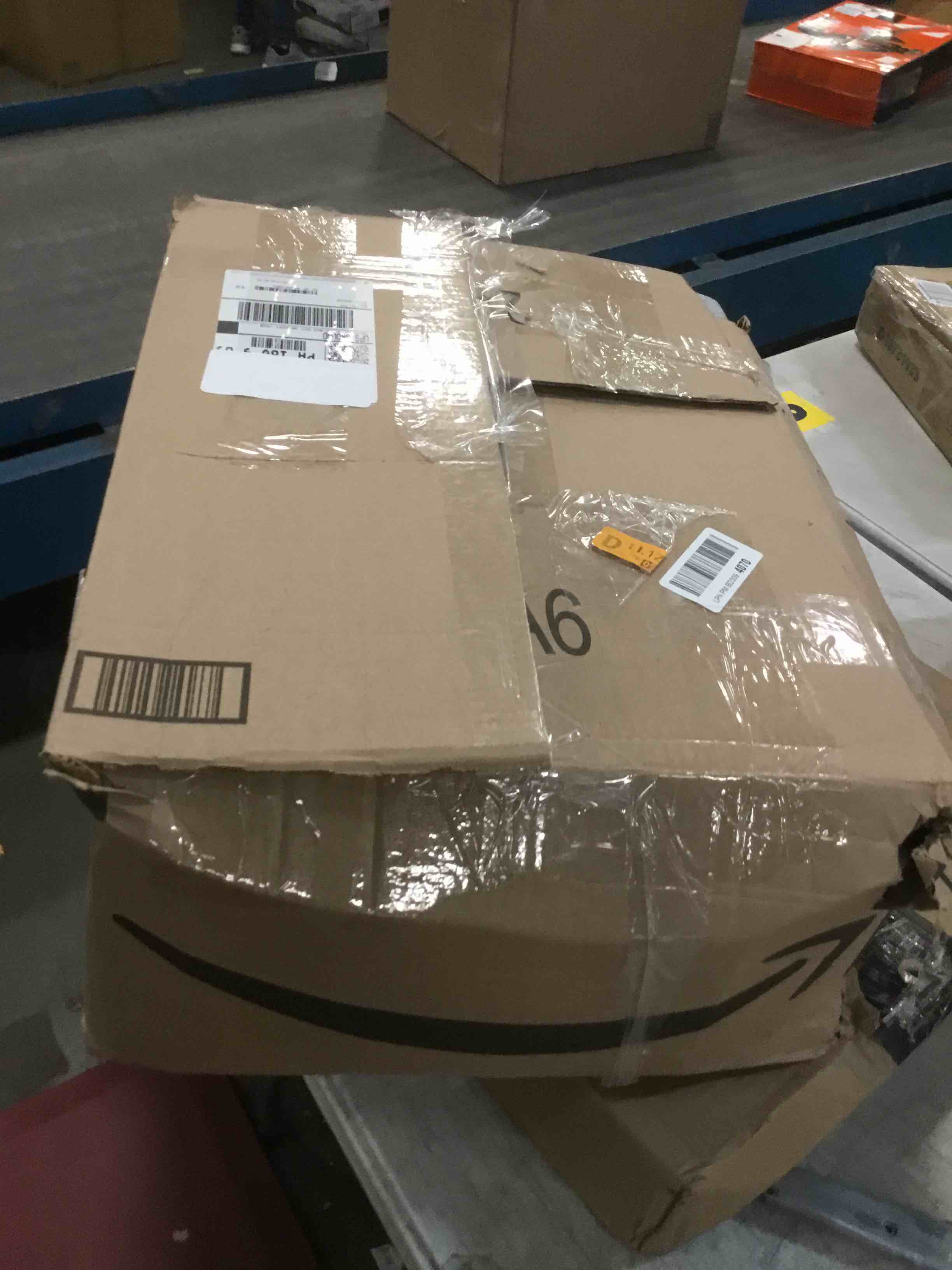 https://s3.amazonaws.com/lotting-images-prod/bidfta/PNK1367244_1732653343603.jpeg