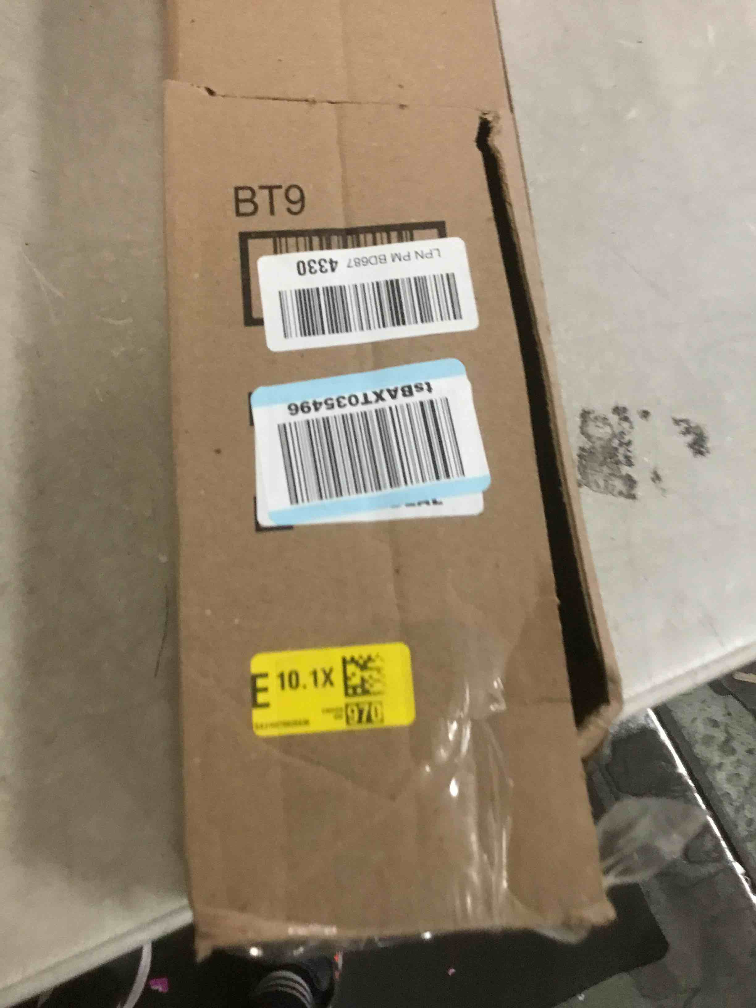 https://s3.amazonaws.com/lotting-images-prod/bidfta/PNK1367412_1732735430058.jpeg