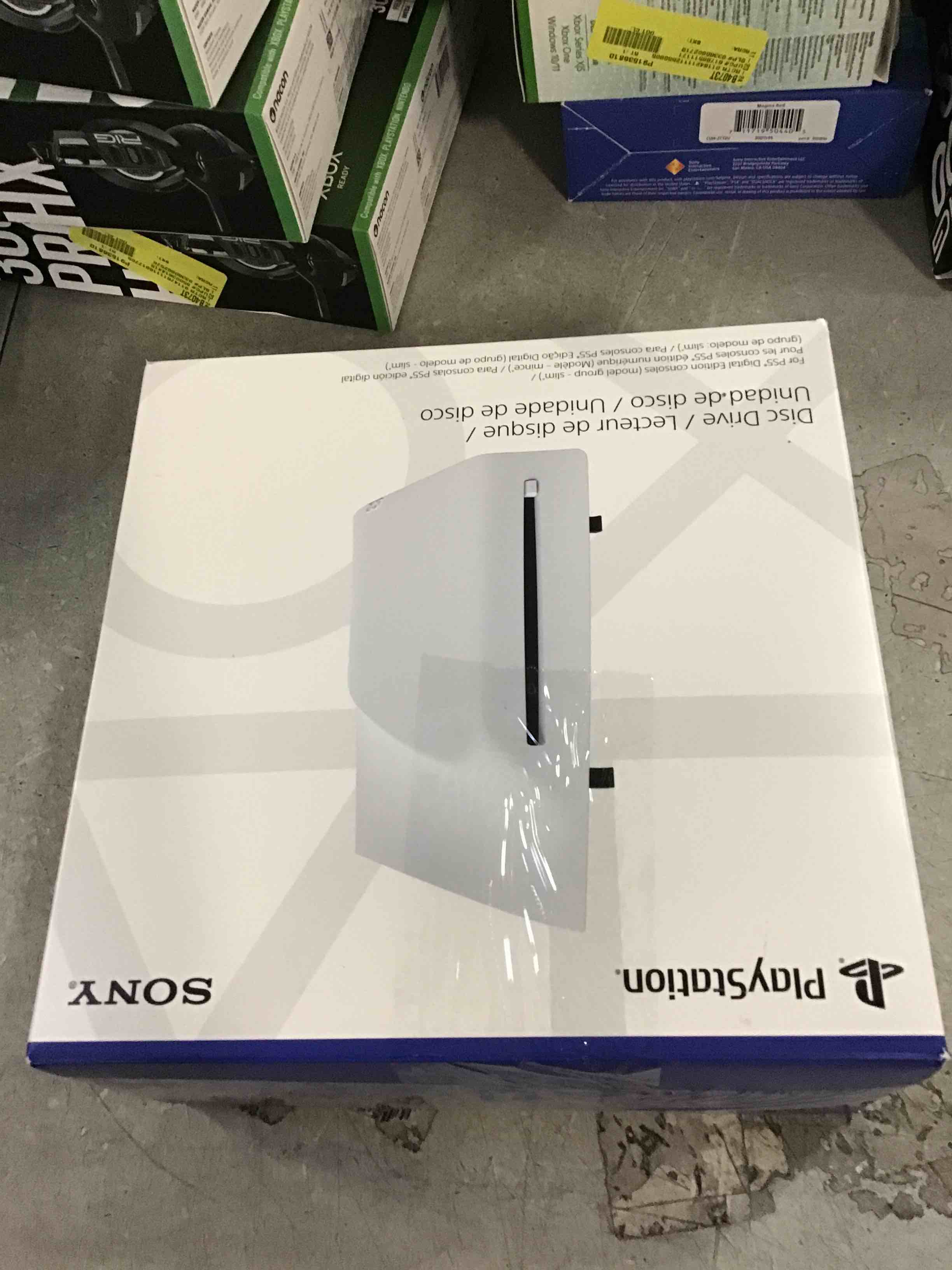 https://s3.amazonaws.com/lotting-images-prod/bidfta/PNK1367689_1733173832443.jpeg