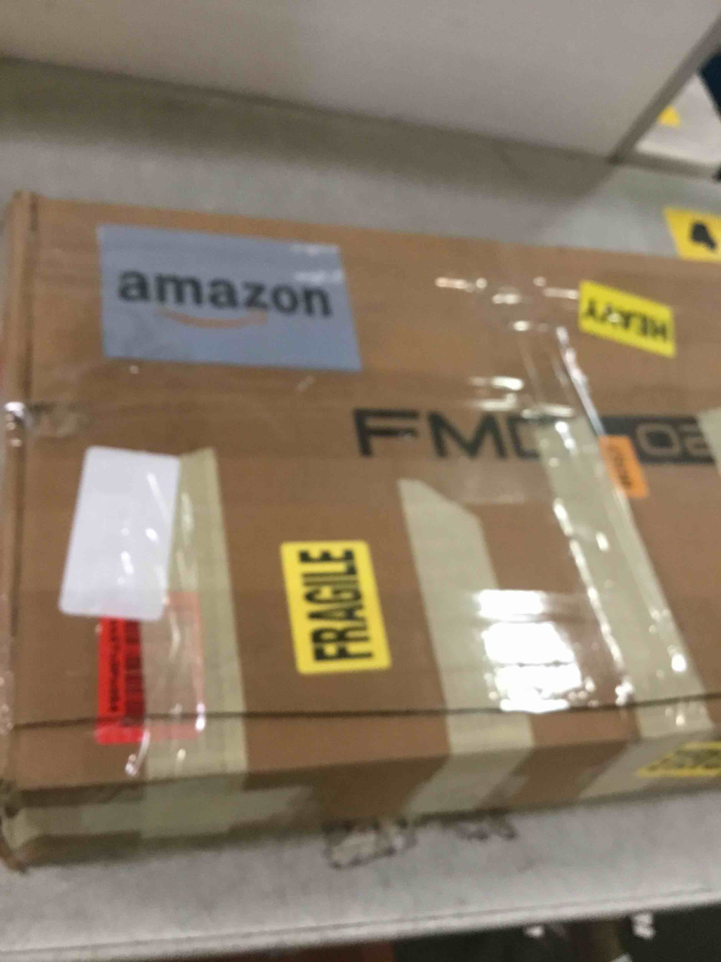 https://s3.amazonaws.com/lotting-images-prod/bidfta/PNK1367814_1733158923845.jpeg