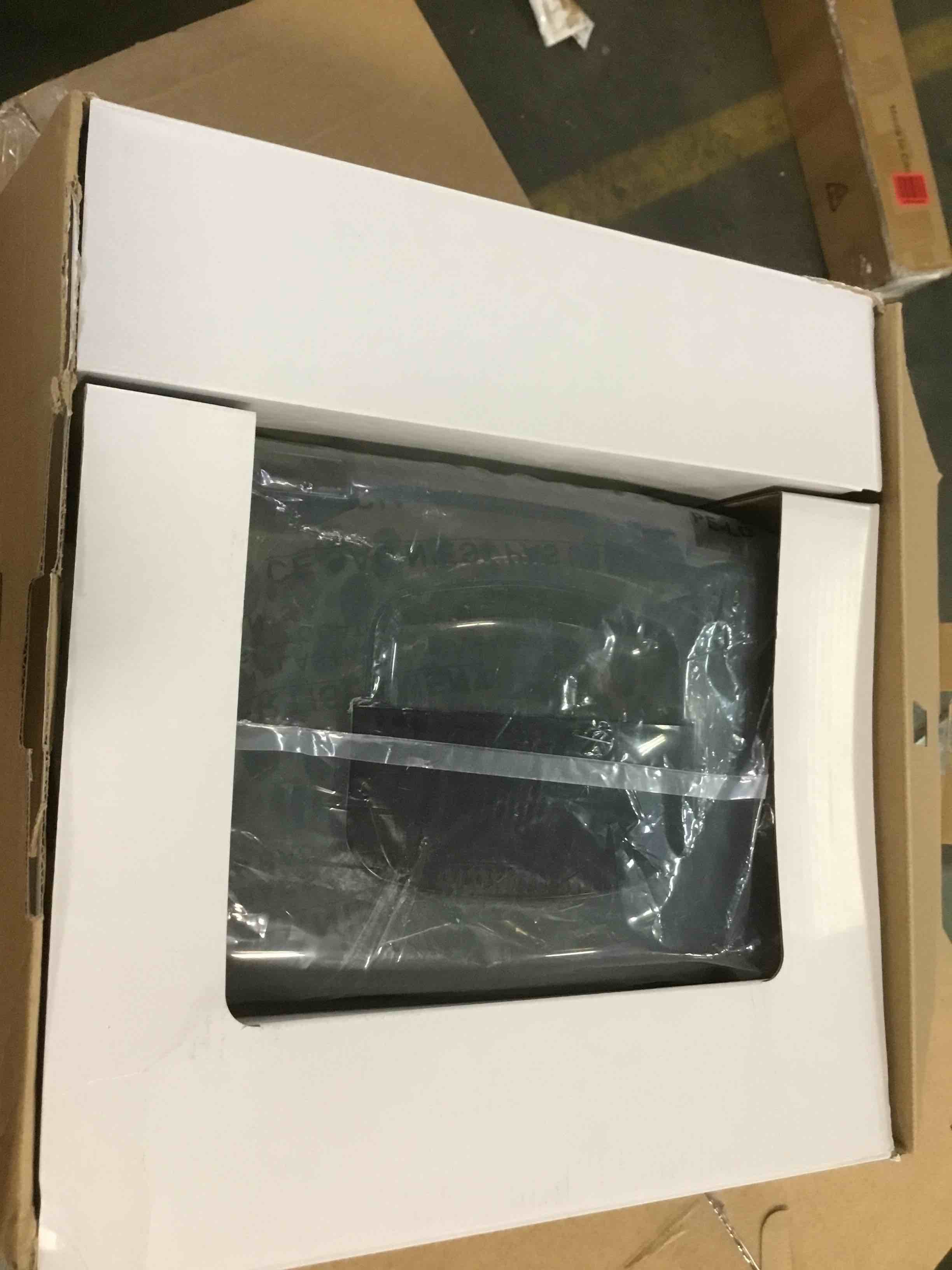 https://s3.amazonaws.com/lotting-images-prod/bidfta/PNK1367987_1733236764673.jpeg
