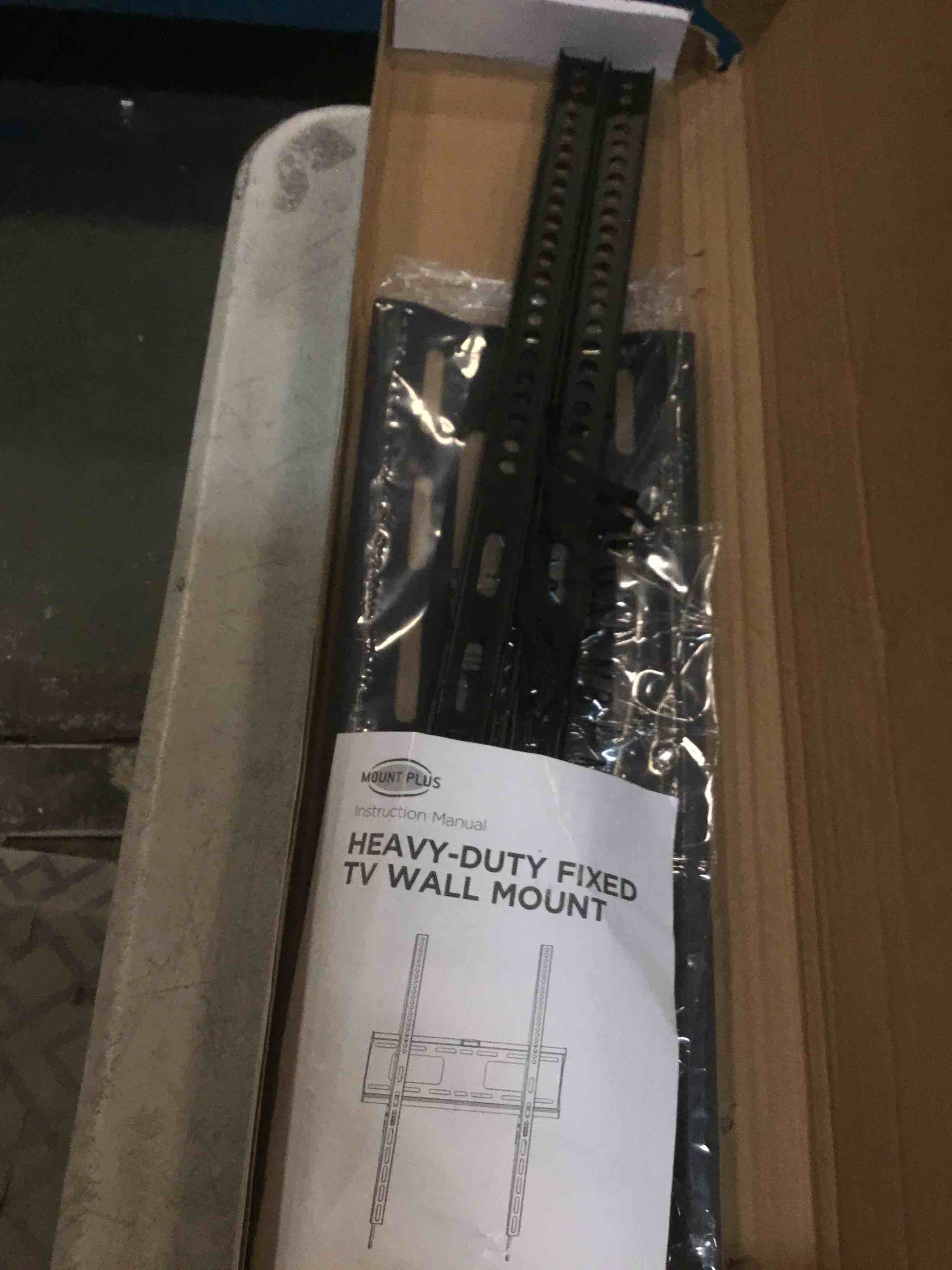 https://s3.amazonaws.com/lotting-images-prod/bidfta/PNK1368575_1733407327603.jpeg