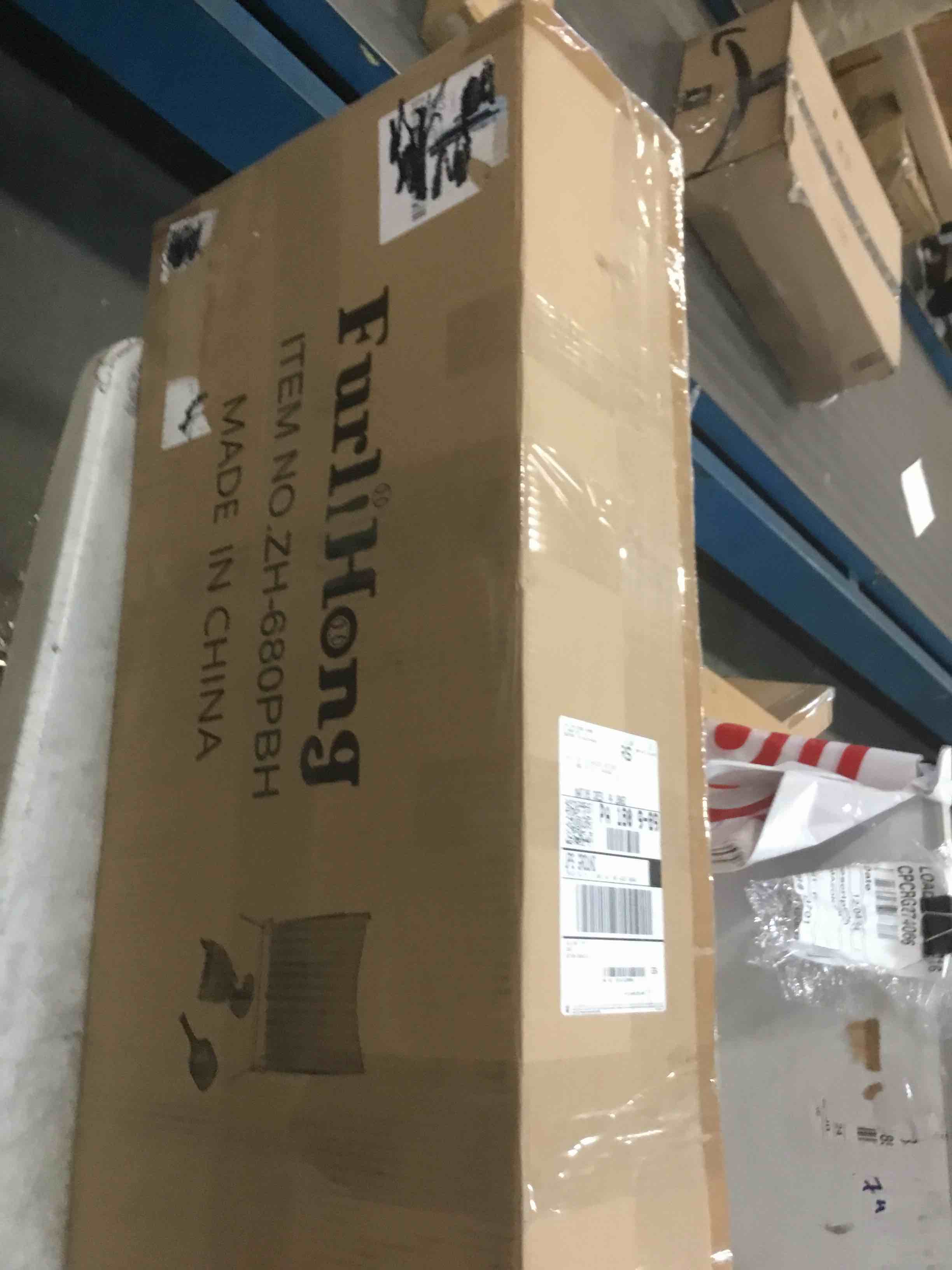 https://s3.amazonaws.com/lotting-images-prod/bidfta/PNK1368675_1733418129922.jpeg
