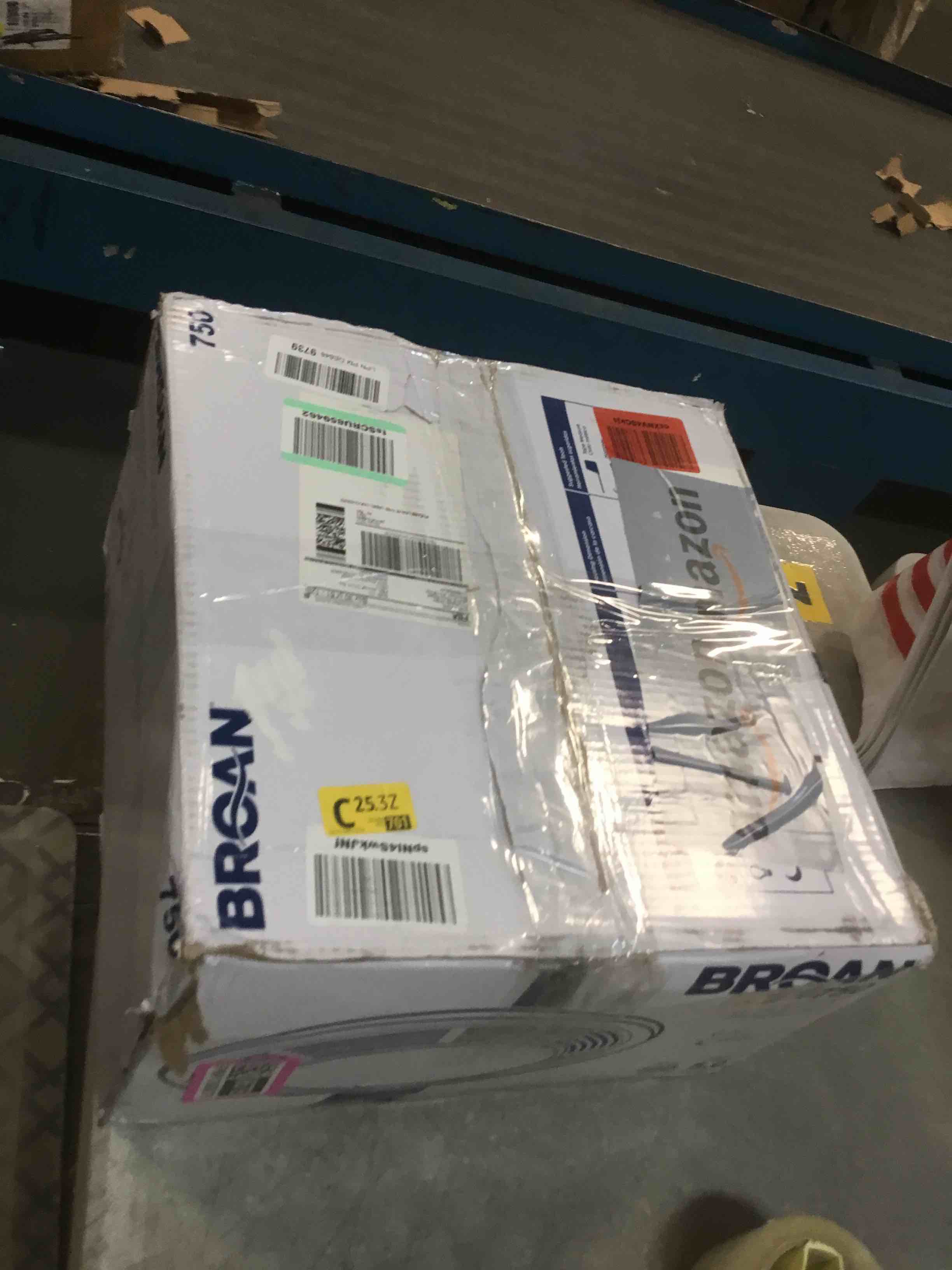 https://s3.amazonaws.com/lotting-images-prod/bidfta/PNK1368676_1733418196106.jpeg