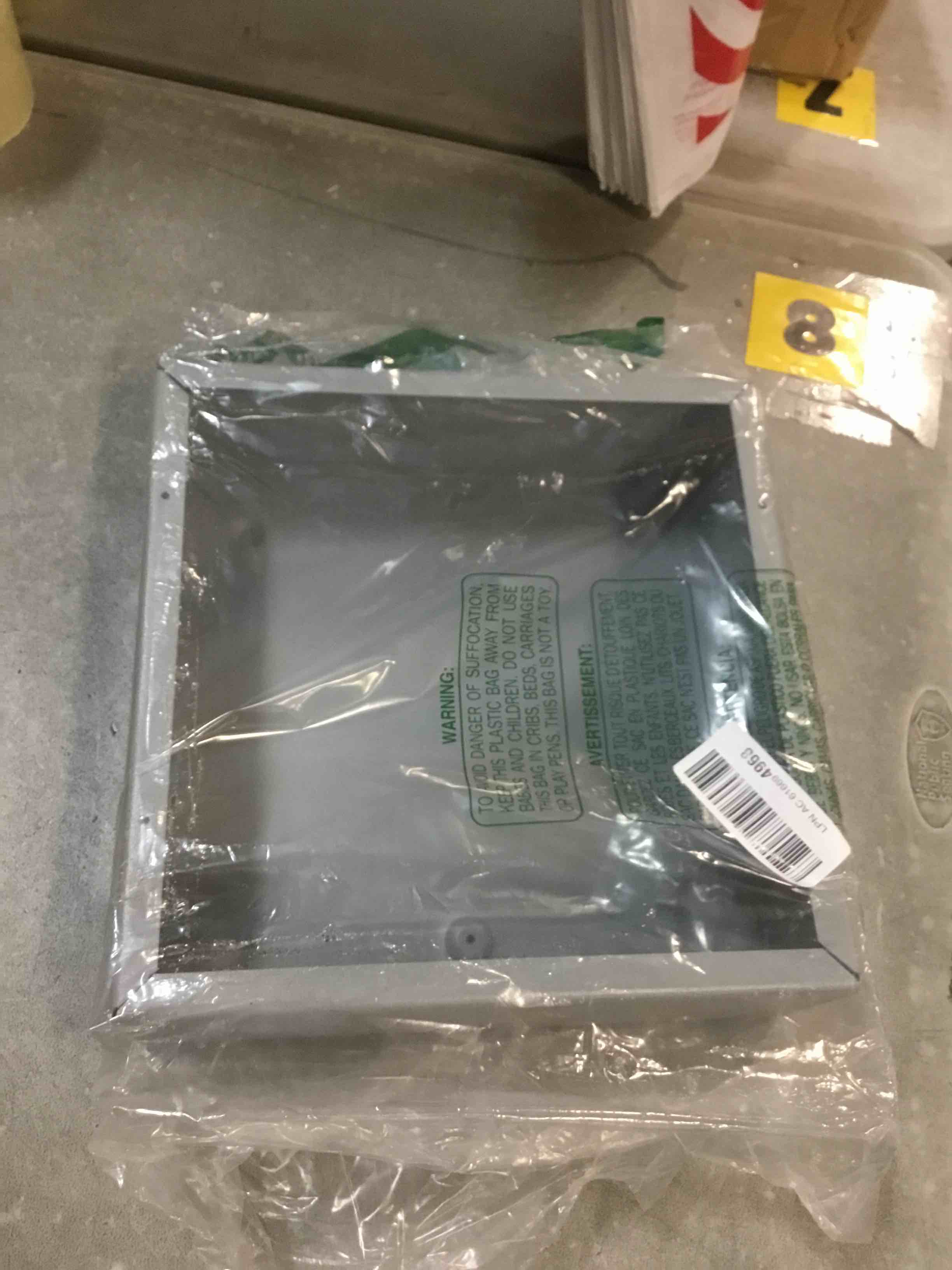 https://s3.amazonaws.com/lotting-images-prod/bidfta/PNK1368732_1733490171505.jpeg