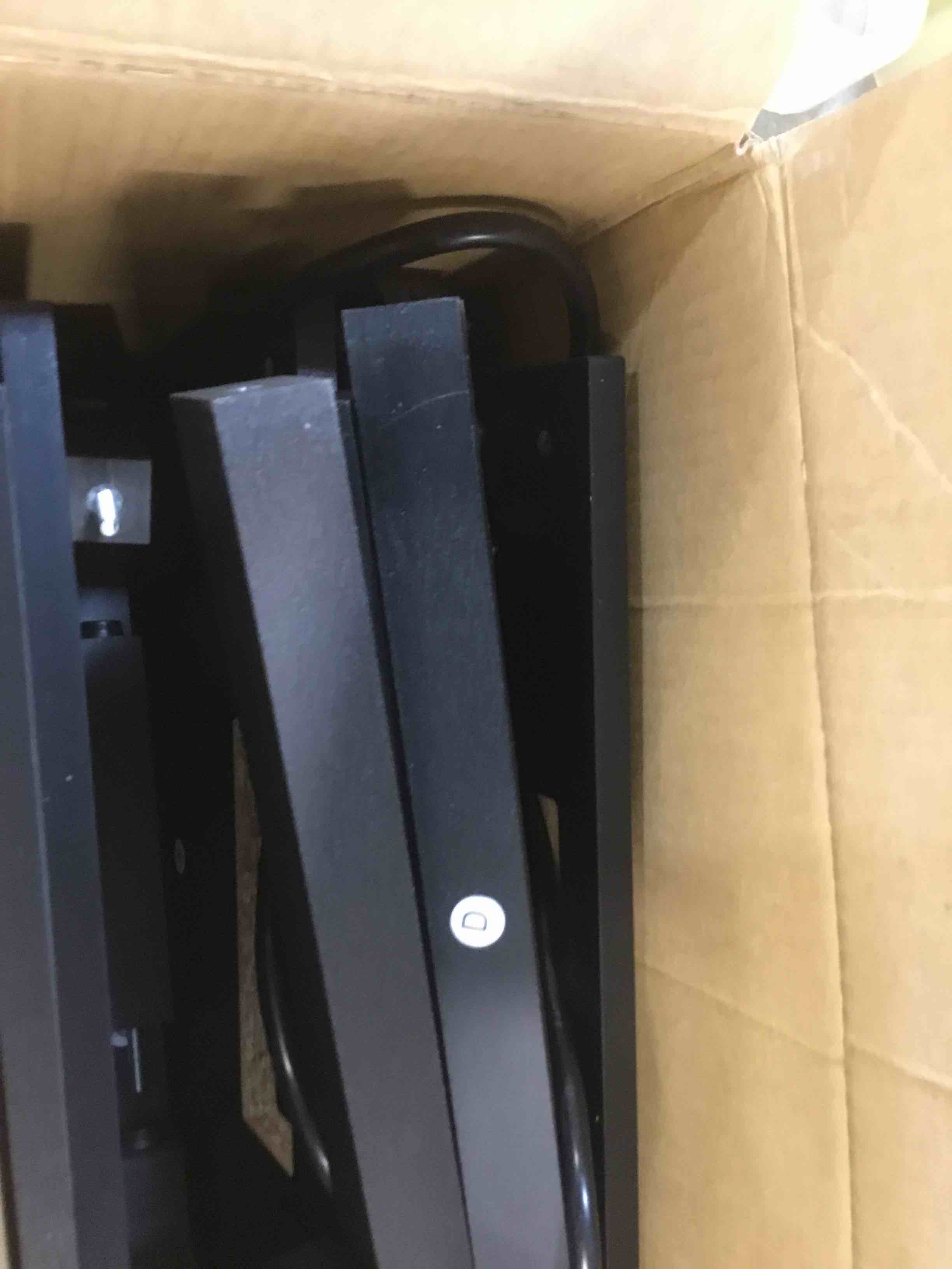 https://s3.amazonaws.com/lotting-images-prod/bidfta/PNK1368817_1733496881279.jpeg