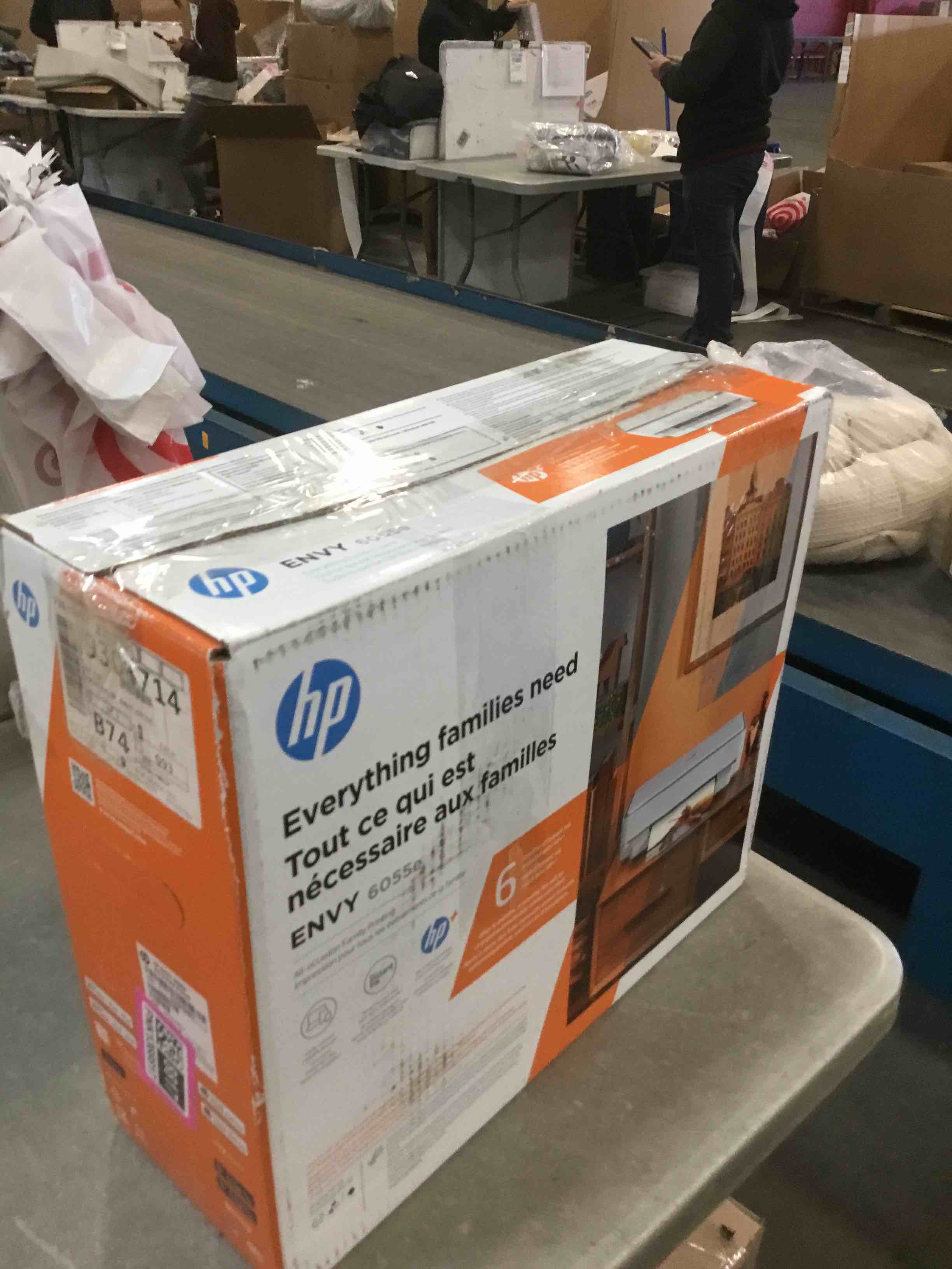https://s3.amazonaws.com/lotting-images-prod/bidfta/PNK1368817_1733496897638.jpeg