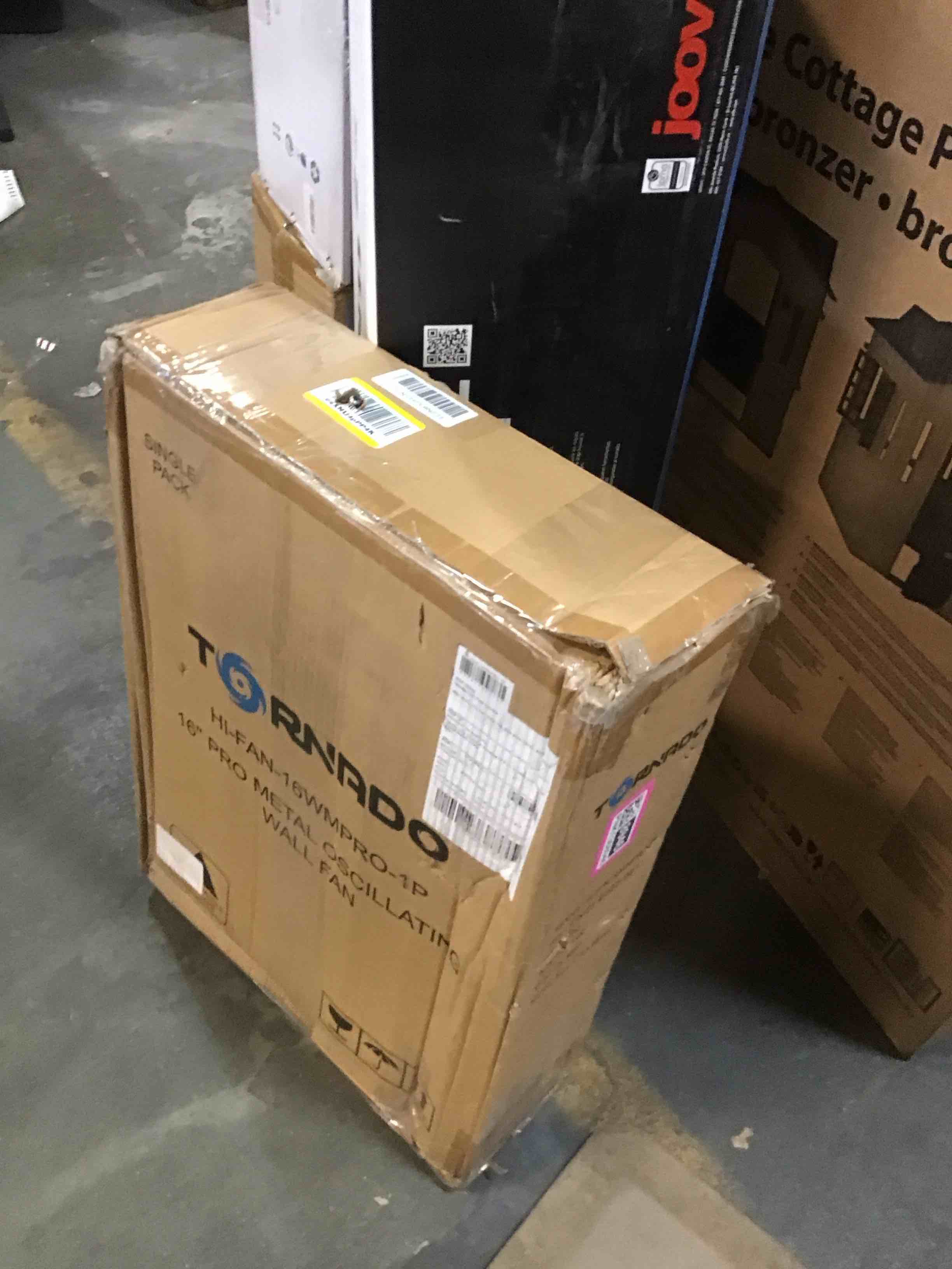 https://s3.amazonaws.com/lotting-images-prod/bidfta/PNK1368946_1733517136757.jpeg