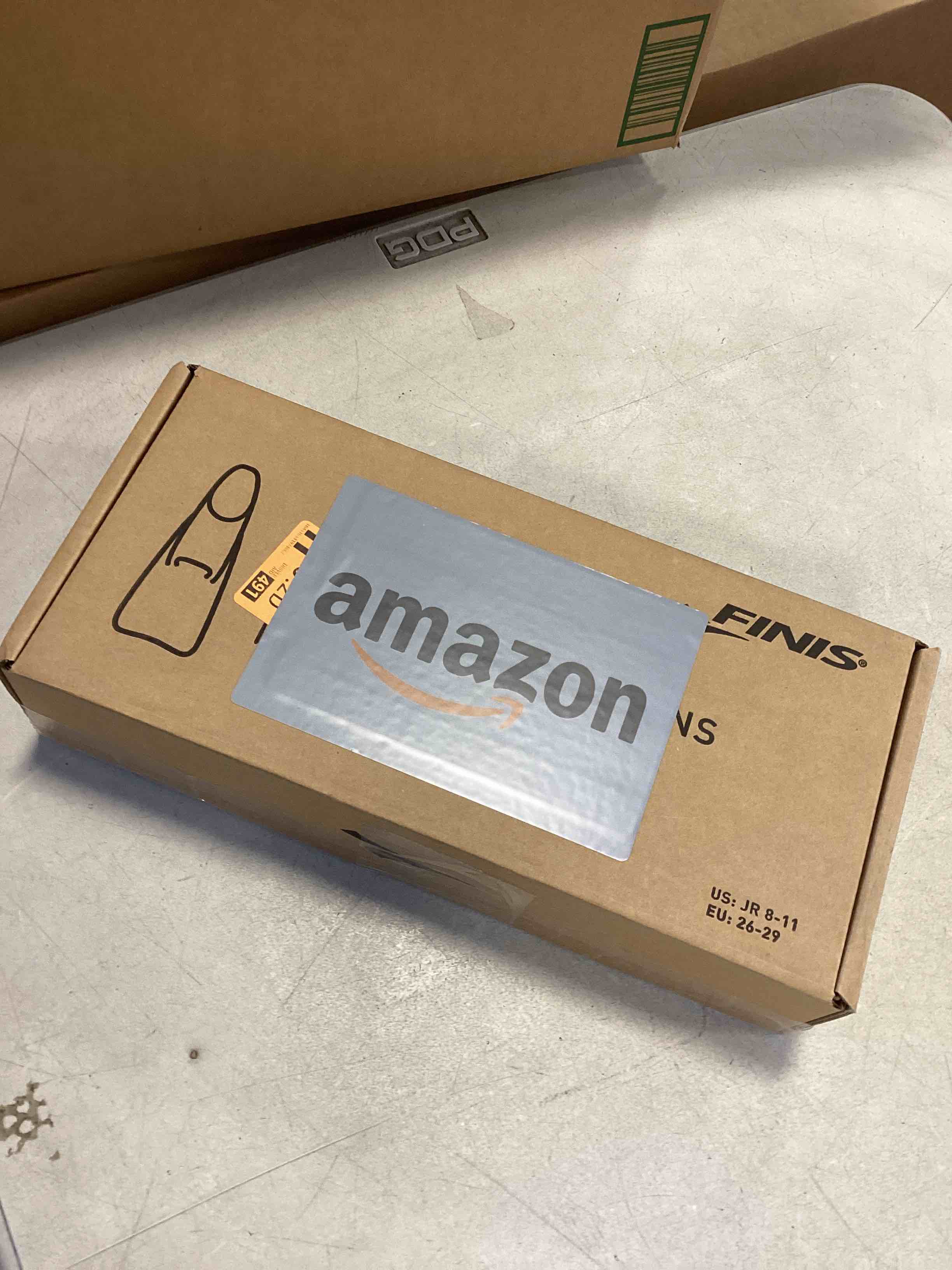 https://s3.amazonaws.com/lotting-images-prod/bidfta/PNK1369150_1732131324610.jpeg