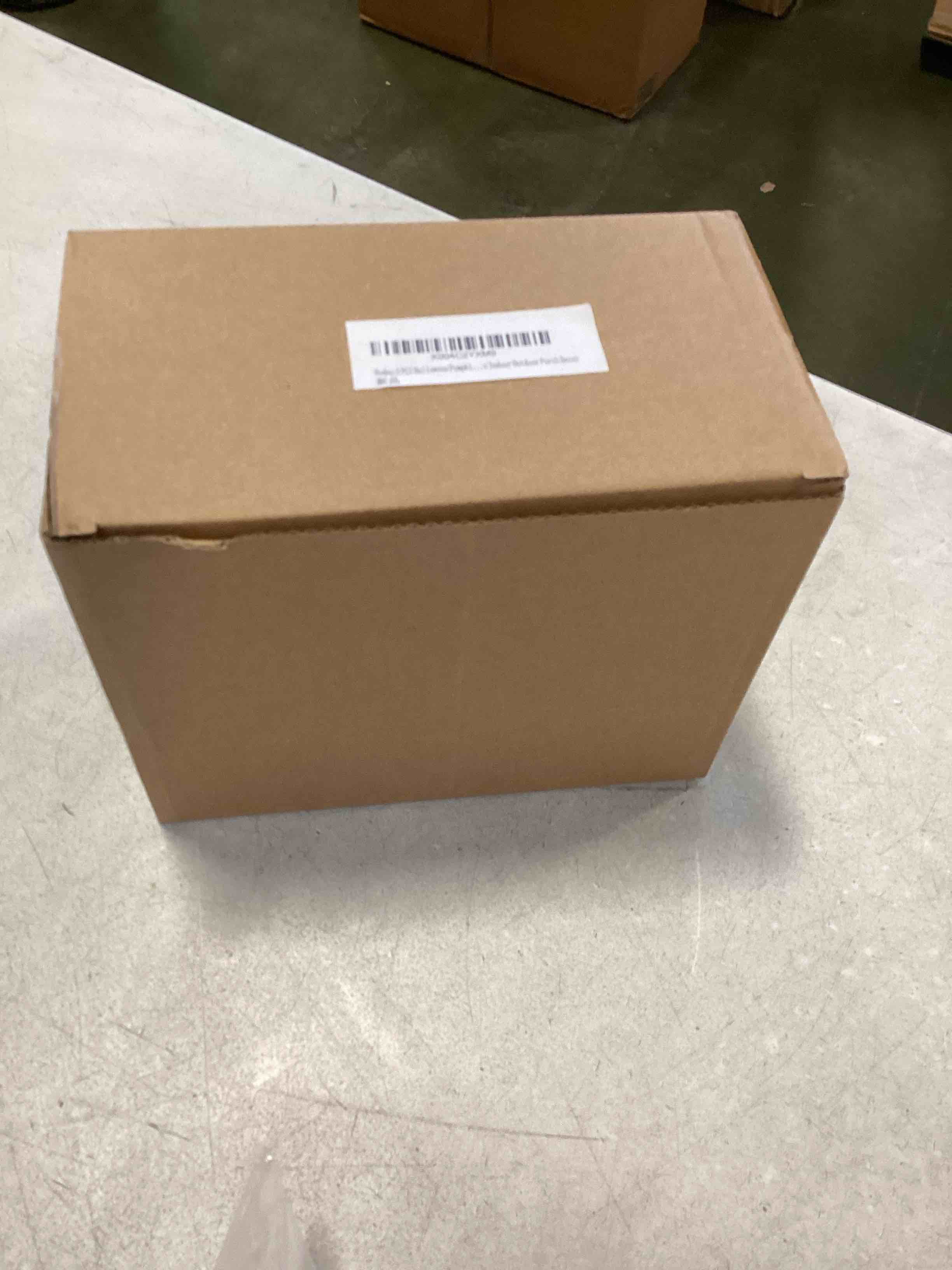 https://s3.amazonaws.com/lotting-images-prod/bidfta/PNK1370201_1732634513474.jpeg