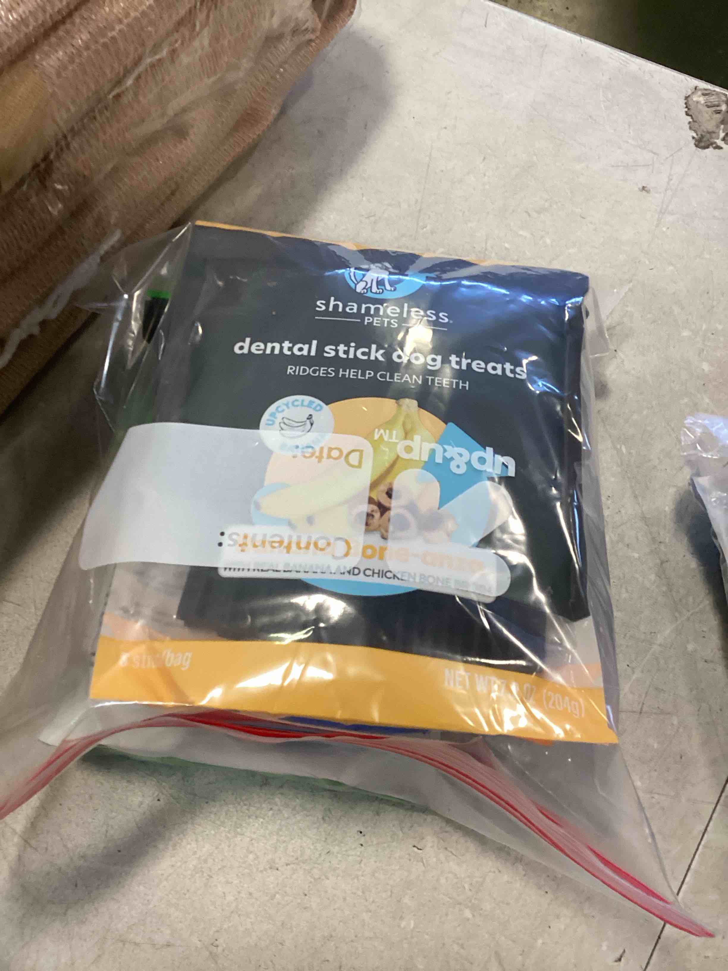 https://s3.amazonaws.com/lotting-images-prod/bidfta/PNK1370349_1732646178231.jpeg