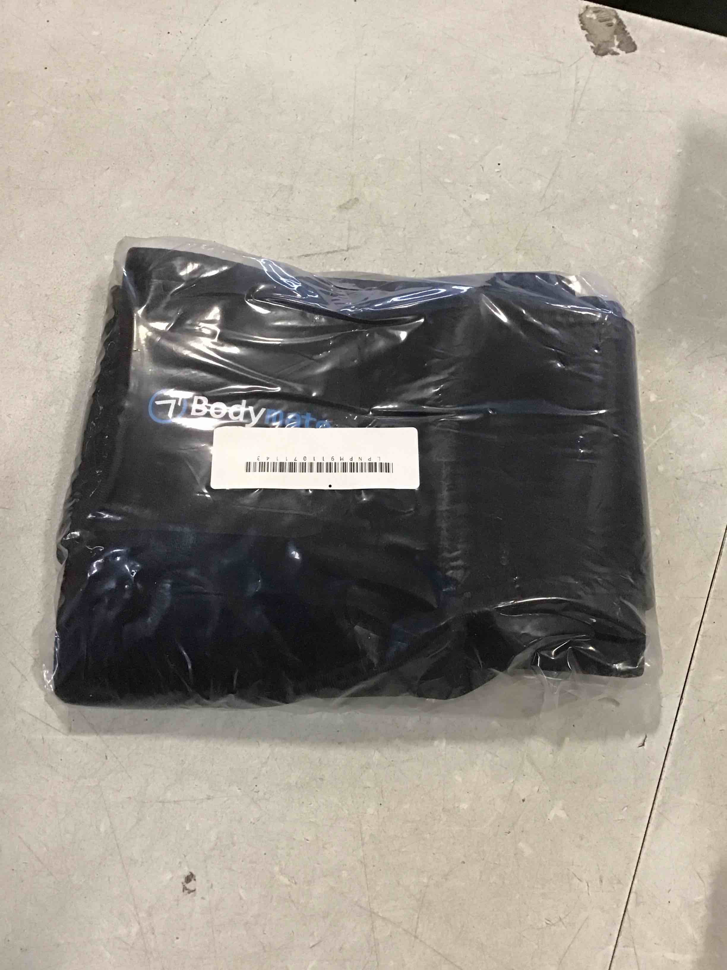 https://s3.amazonaws.com/lotting-images-prod/bidfta/PNK1371353_1733171034129.jpeg