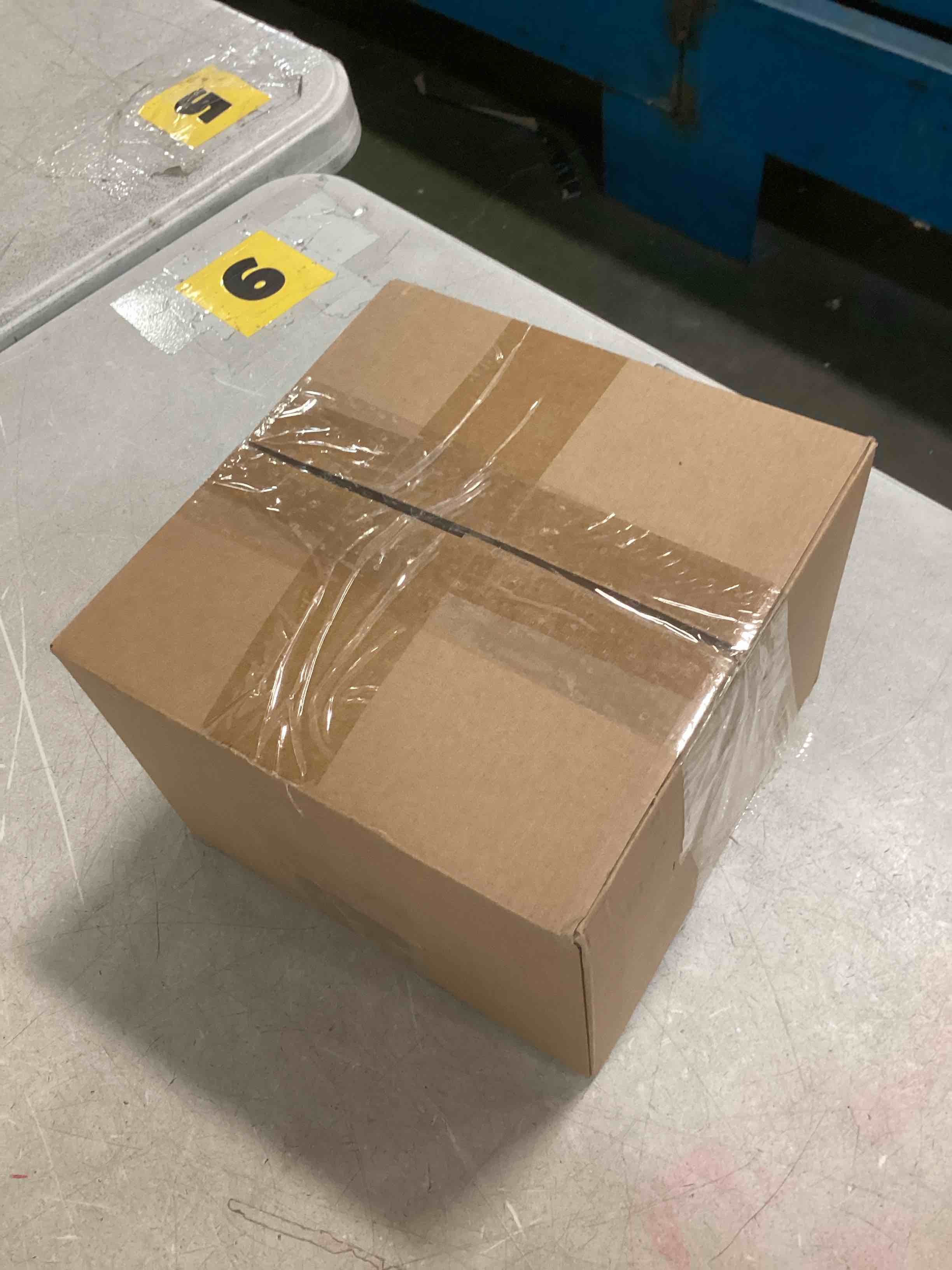 https://s3.amazonaws.com/lotting-images-prod/bidfta/PNK1372976_1732252524079.jpeg