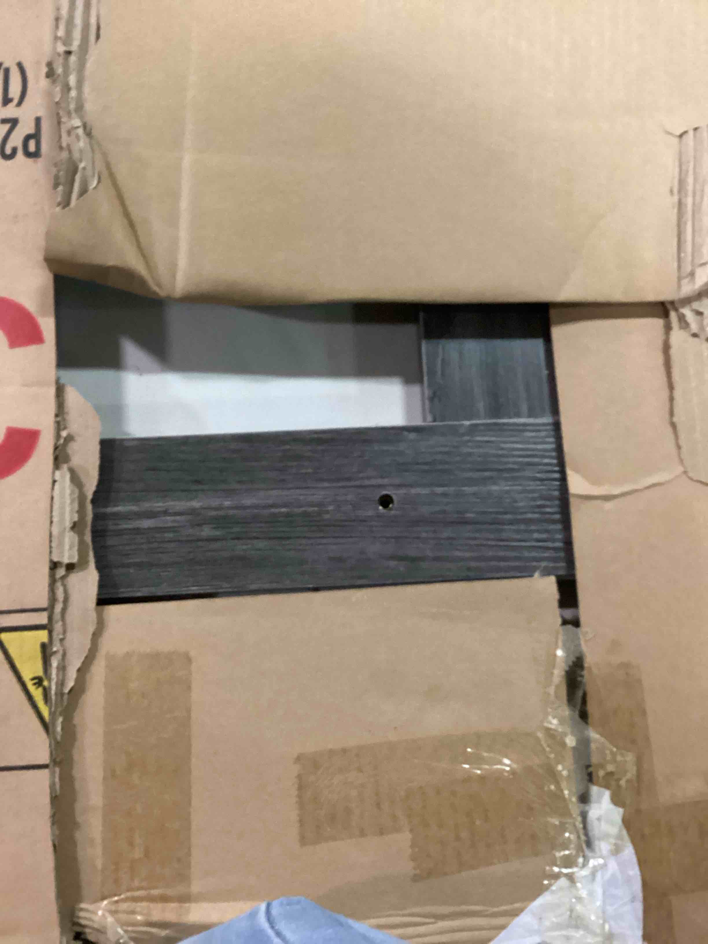 https://s3.amazonaws.com/lotting-images-prod/bidfta/PNK1373162_1732595839793.jpeg