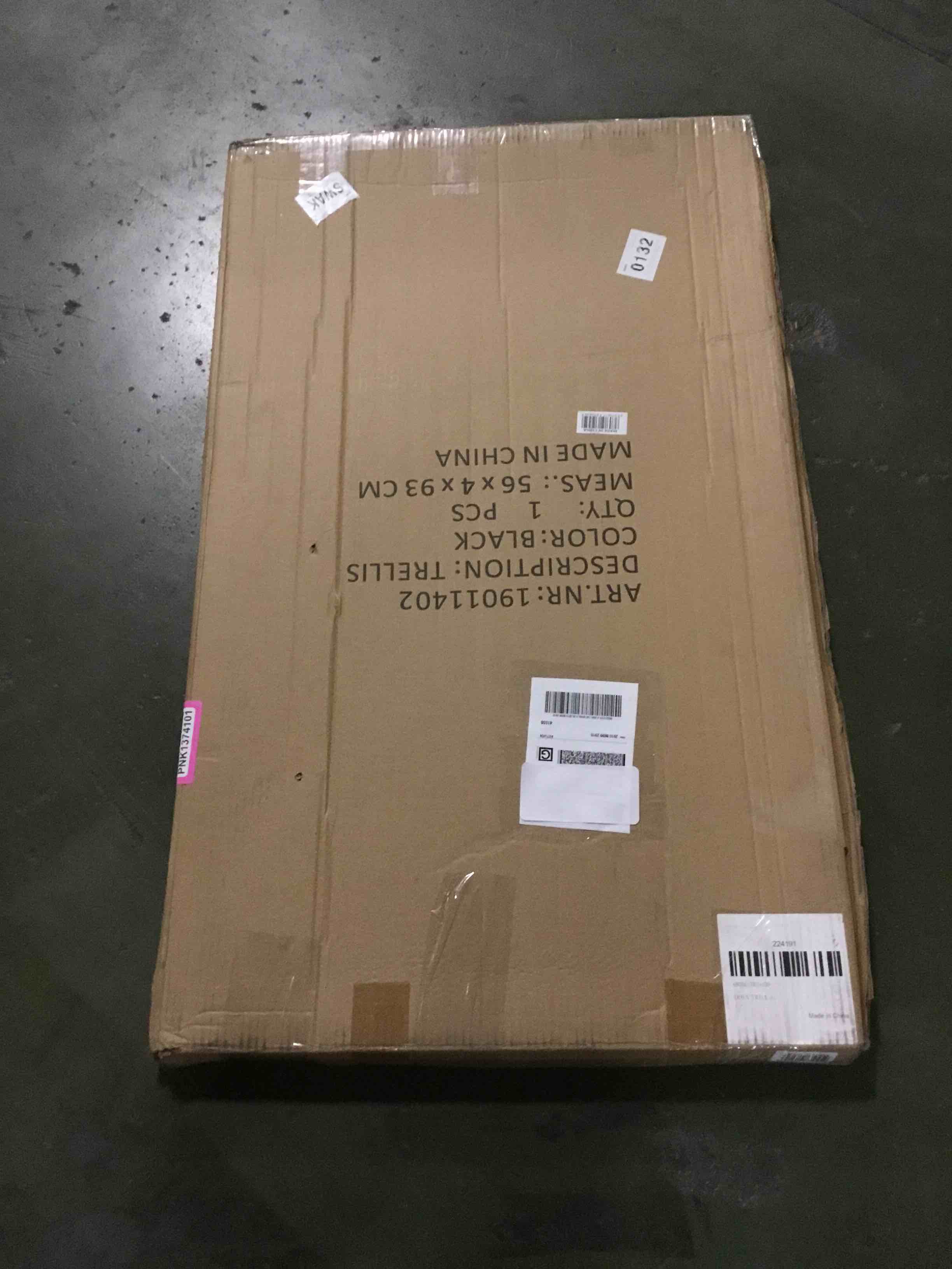 https://s3.amazonaws.com/lotting-images-prod/bidfta/PNK1374101_1733368064926.jpeg