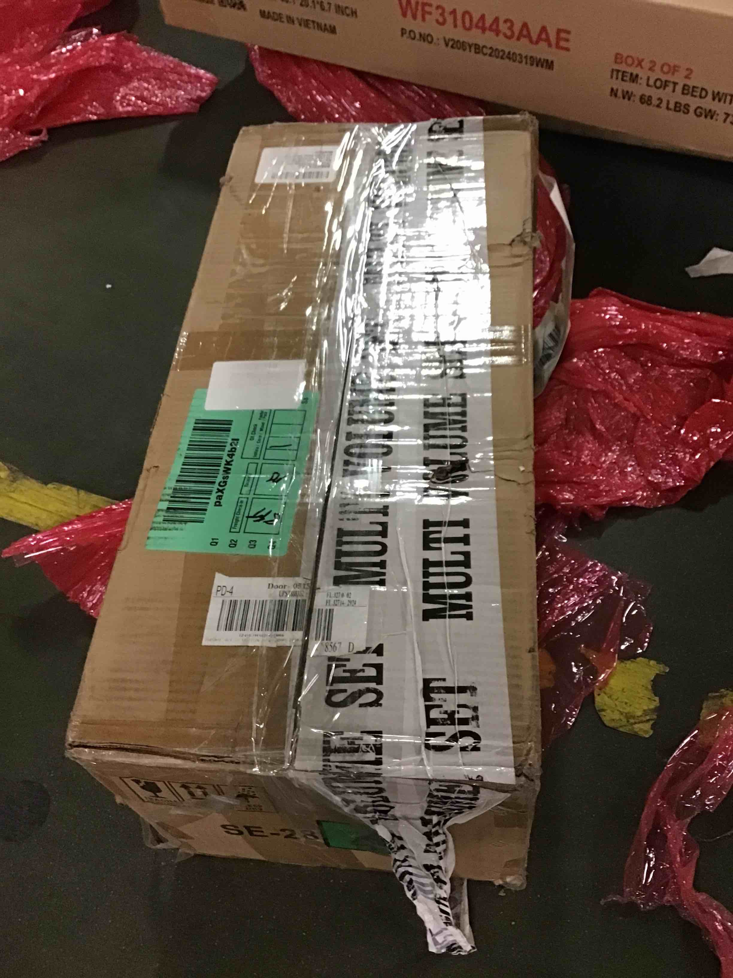 https://s3.amazonaws.com/lotting-images-prod/bidfta/PNK1374160_1733446136130.jpeg