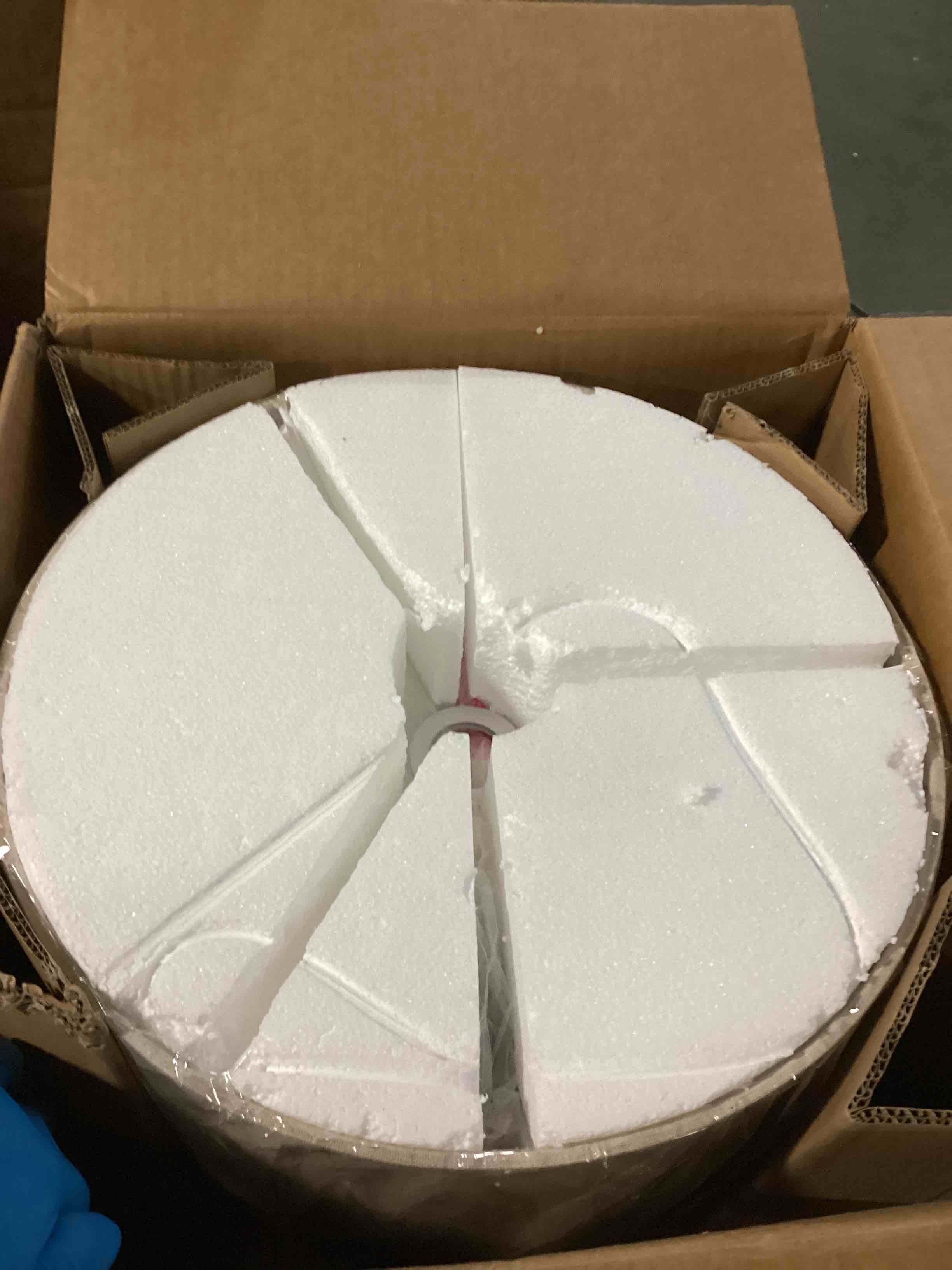 https://s3.amazonaws.com/lotting-images-prod/bidfta/PNK1374183_1733456835792.jpeg