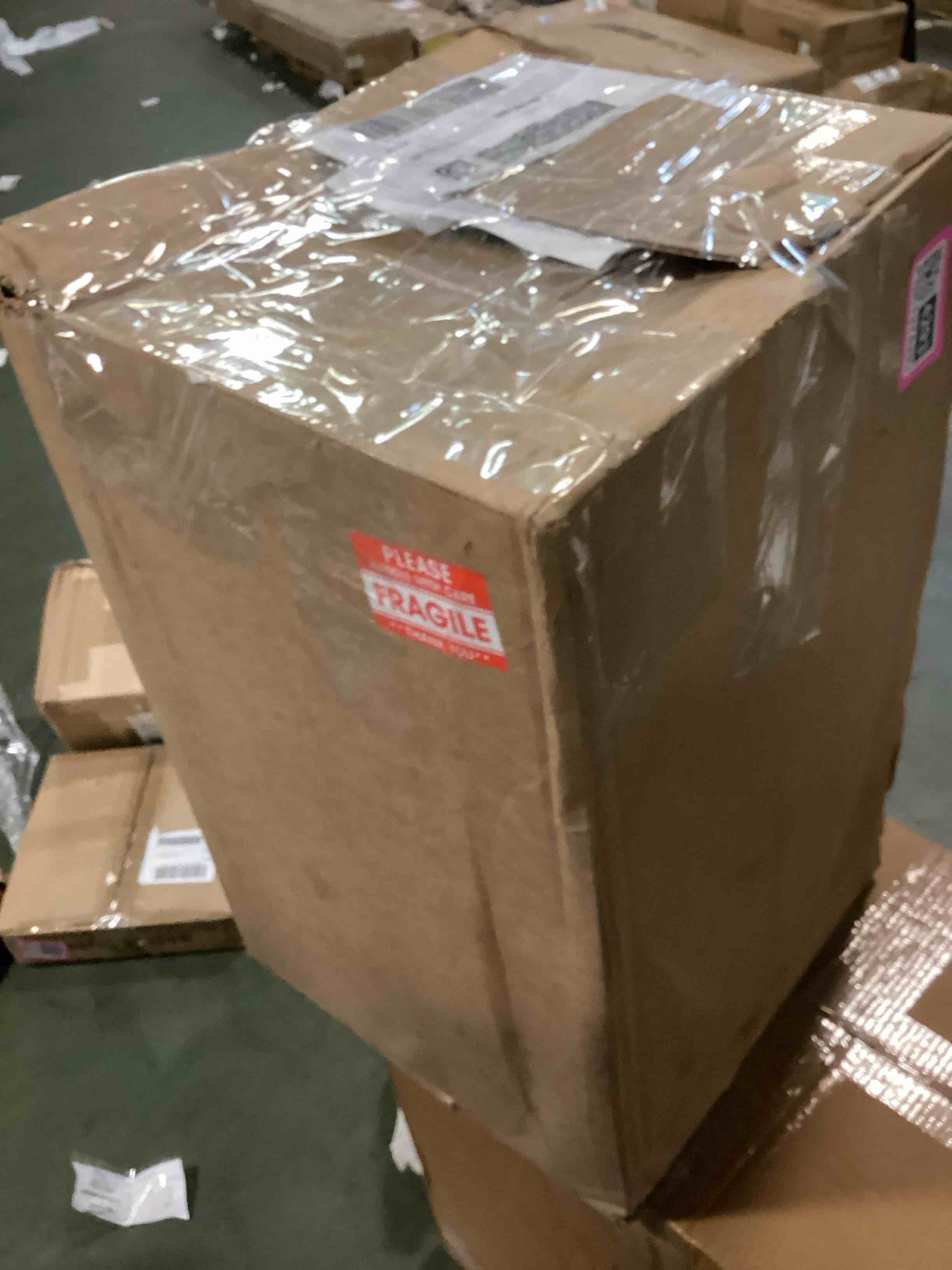 https://s3.amazonaws.com/lotting-images-prod/bidfta/PNK1374293_1733801321401.jpeg