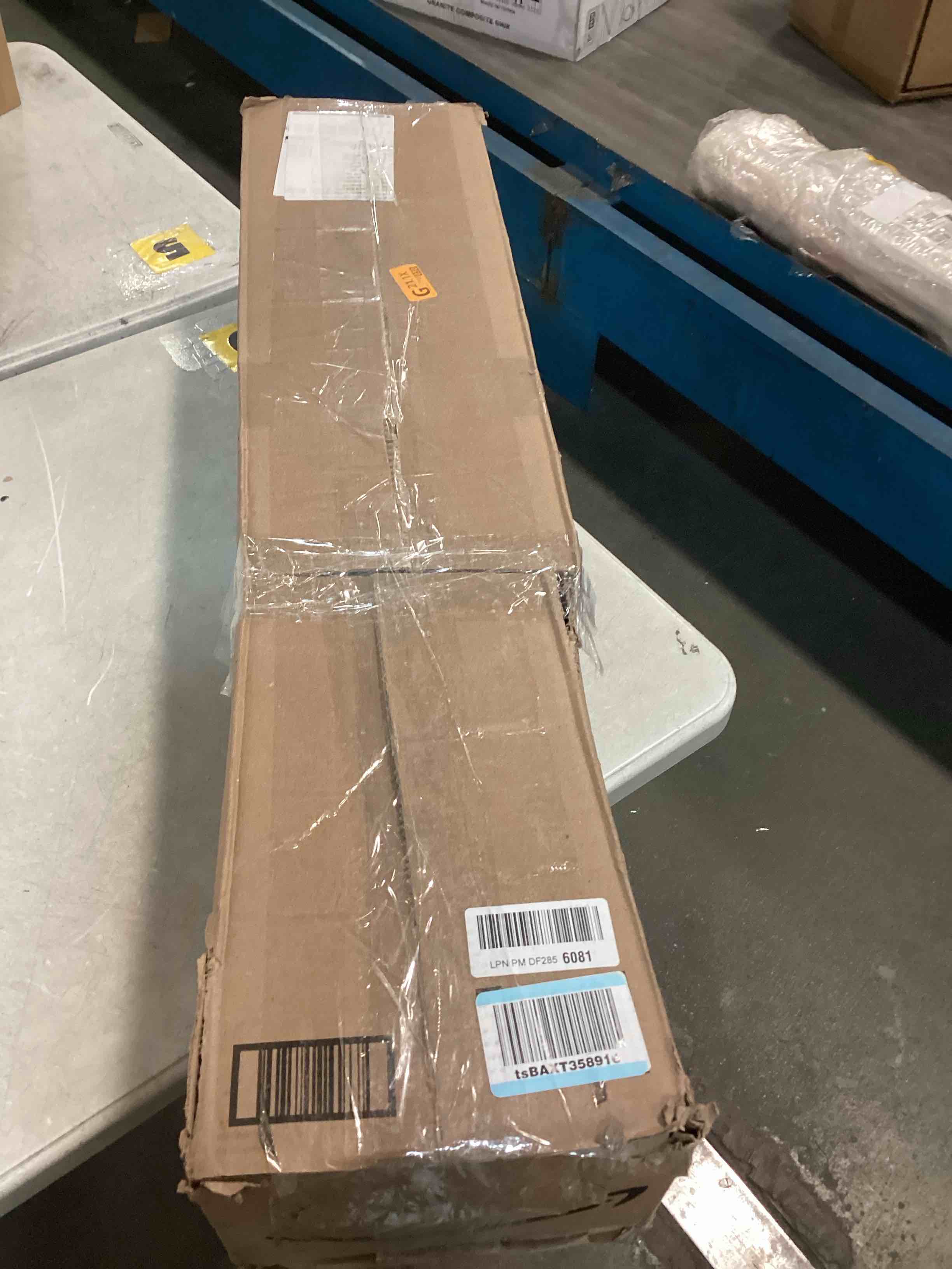 https://s3.amazonaws.com/lotting-images-prod/bidfta/PNK1374437_1733896627674.jpeg