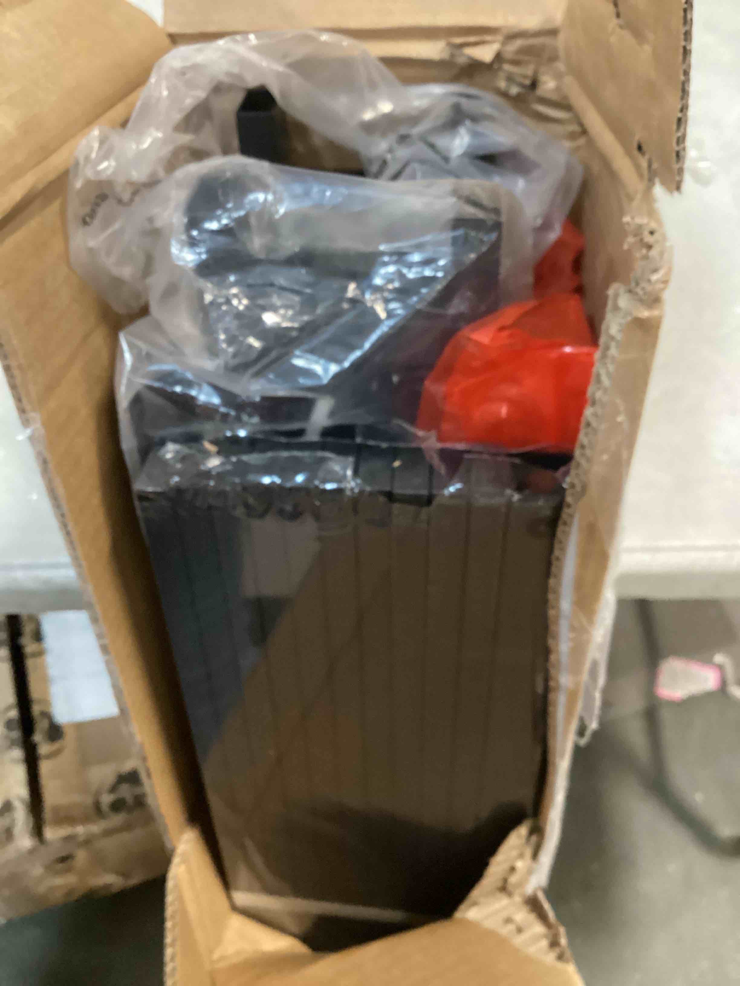 https://s3.amazonaws.com/lotting-images-prod/bidfta/PNK1374474_1733964268528.jpeg