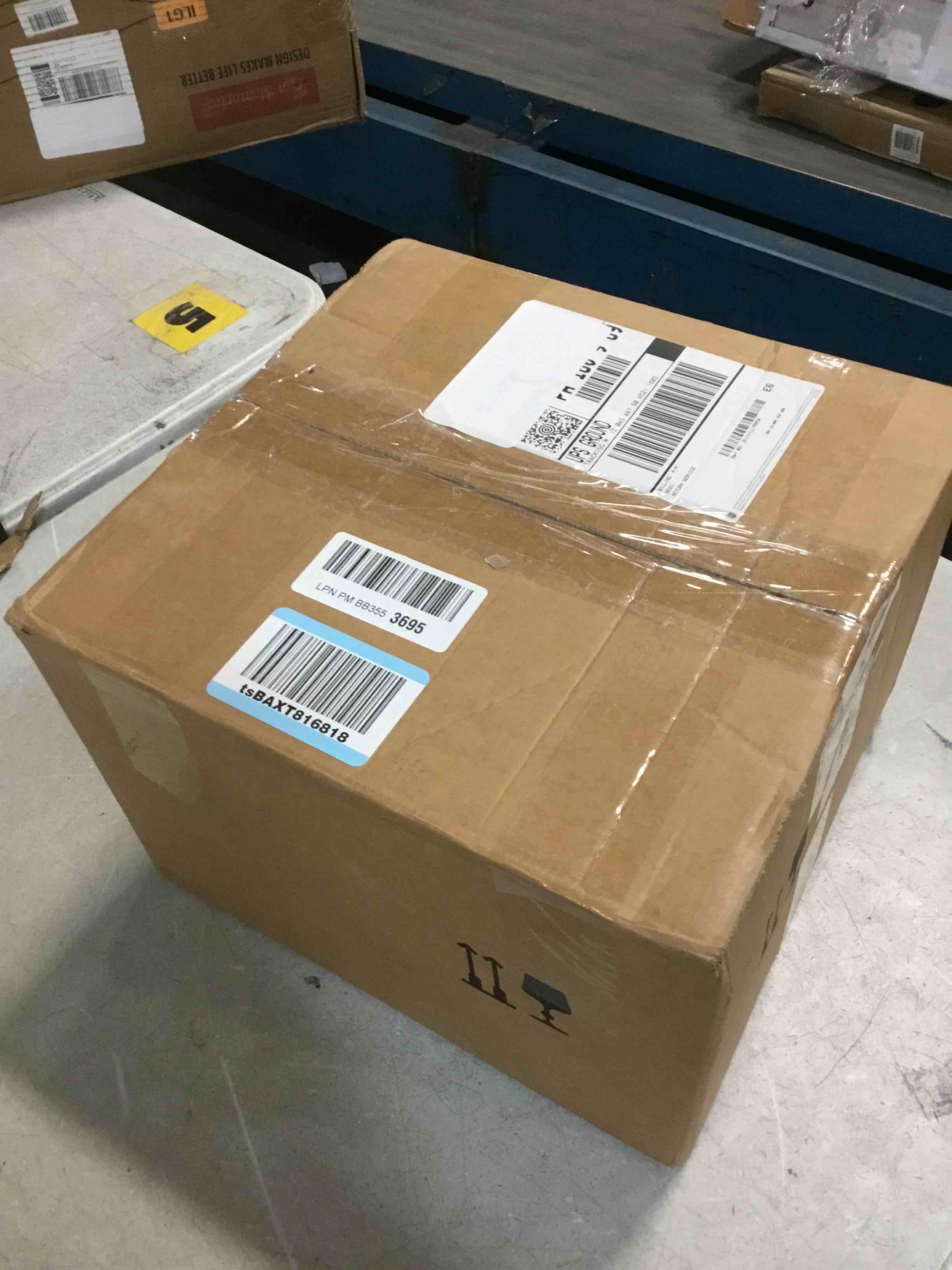https://s3.amazonaws.com/lotting-images-prod/bidfta/PNK1374650_1734049746792.jpeg