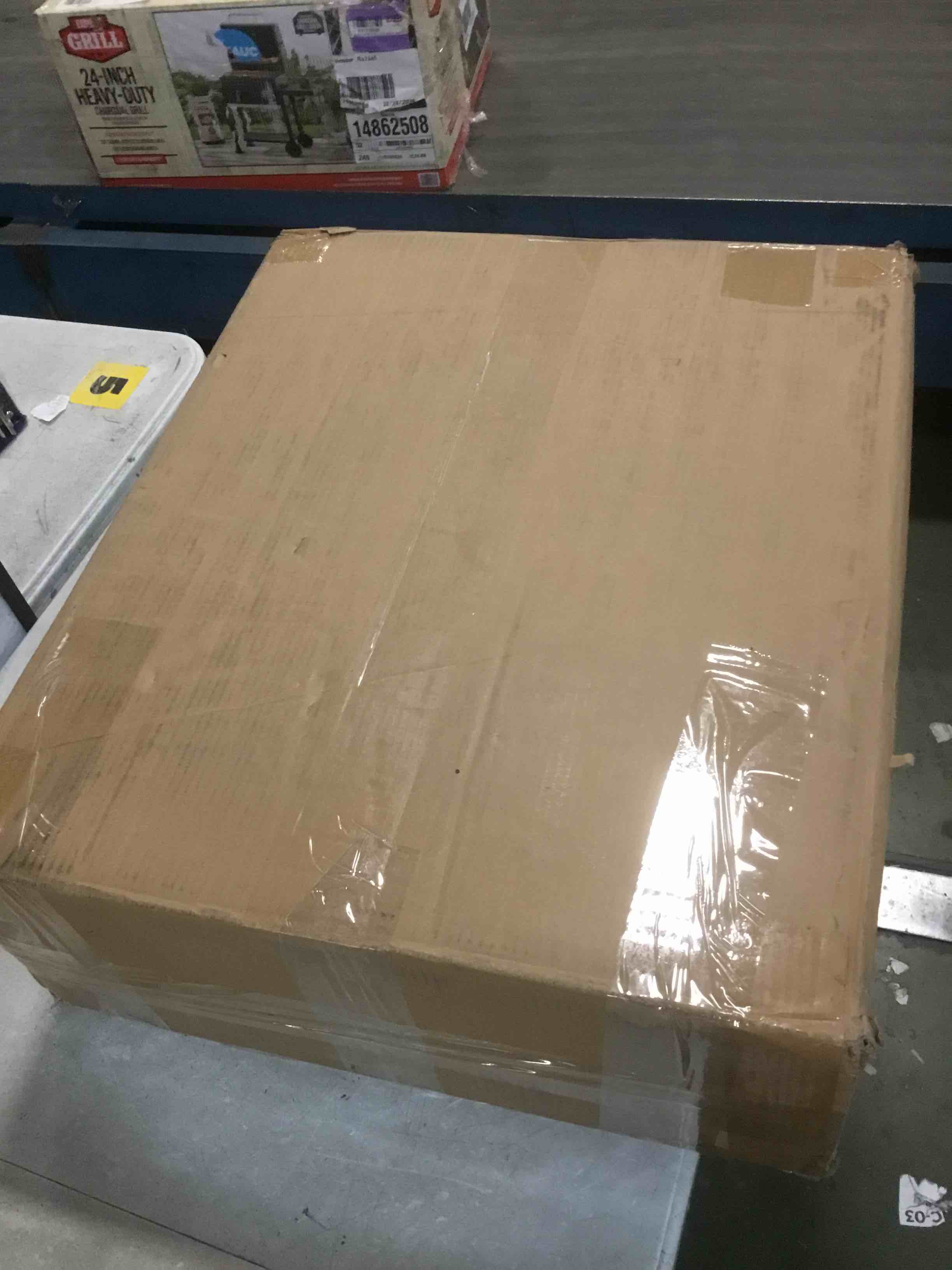 https://s3.amazonaws.com/lotting-images-prod/bidfta/PNK1374892_1734387274410.jpeg