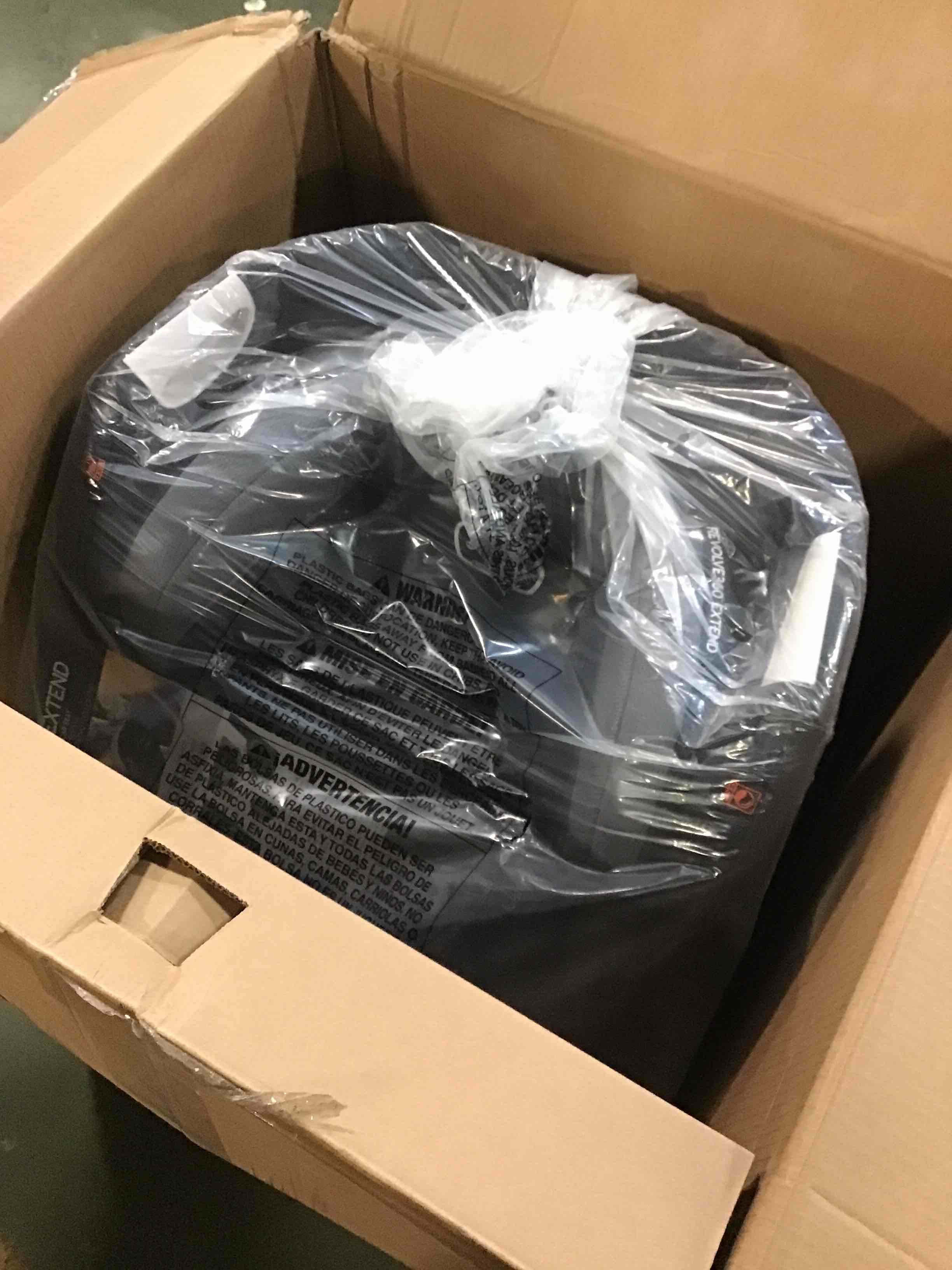 https://s3.amazonaws.com/lotting-images-prod/bidfta/PNK1375751_1733198004311.jpeg