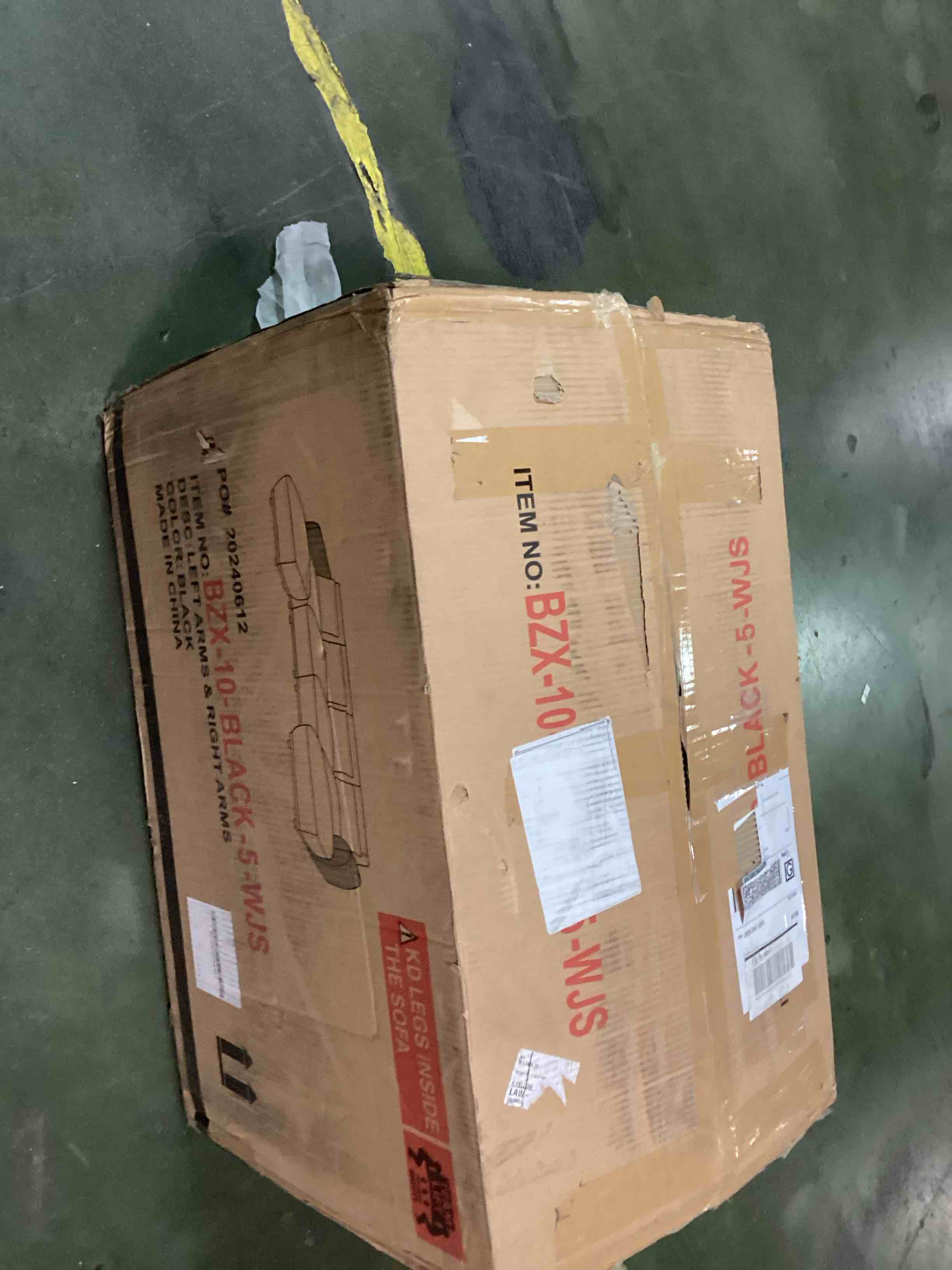 https://s3.amazonaws.com/lotting-images-prod/bidfta/PNK1375897_1733375094953.jpeg