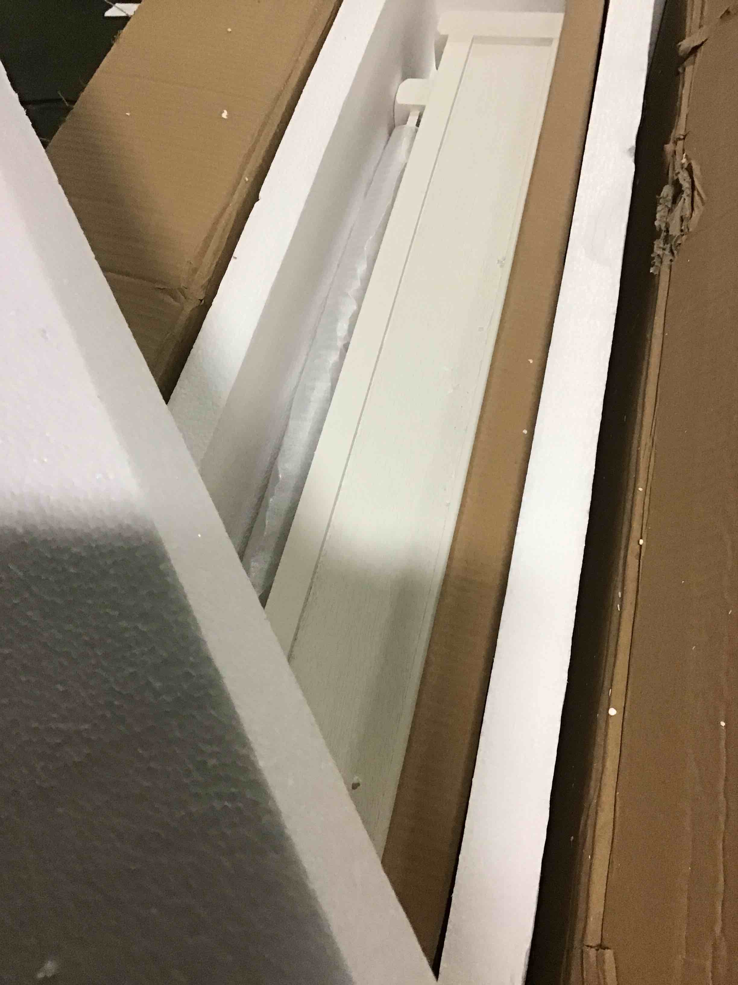 https://s3.amazonaws.com/lotting-images-prod/bidfta/PNK1376126_1733804805891.jpeg