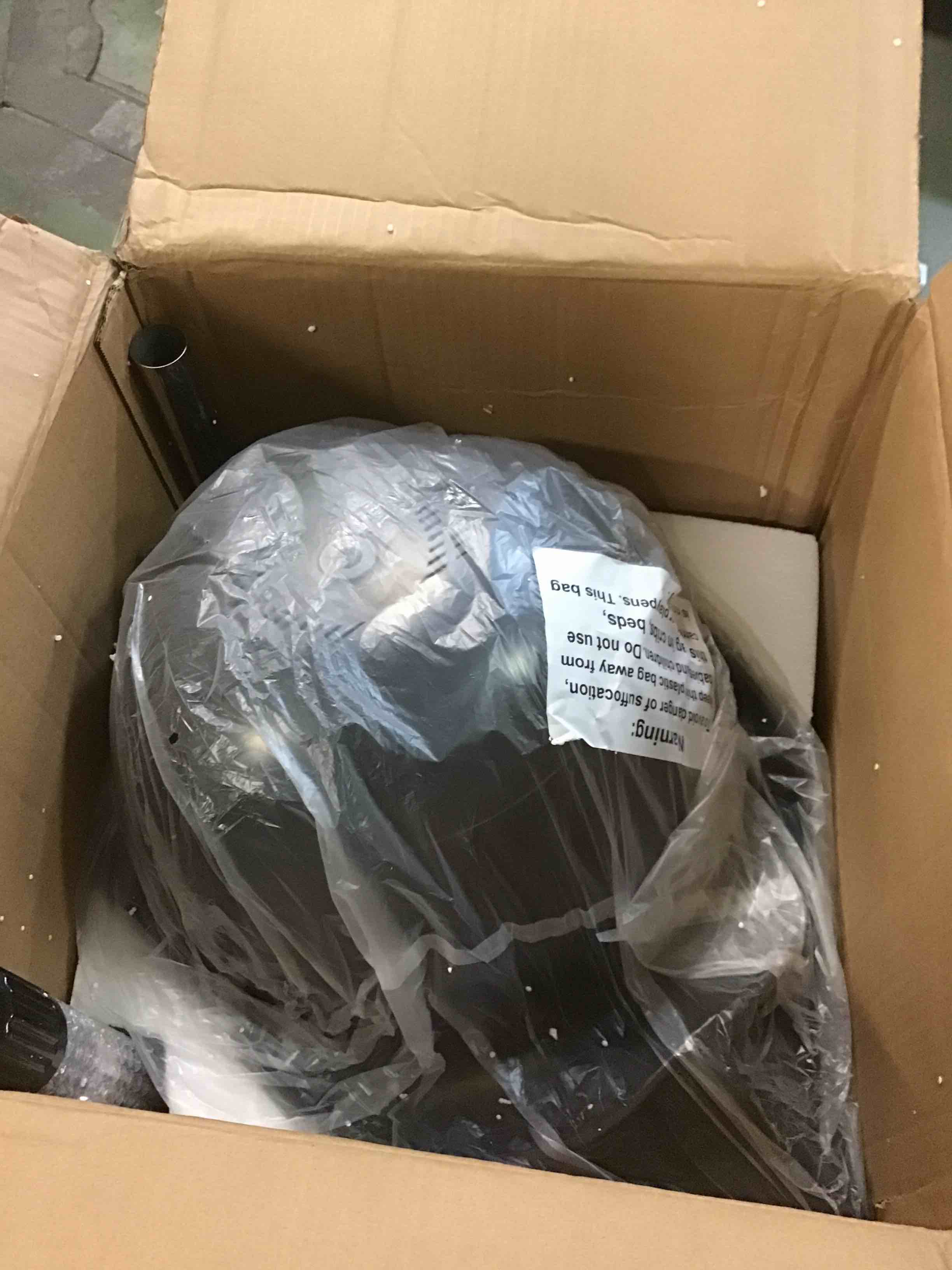 https://s3.amazonaws.com/lotting-images-prod/bidfta/PNK1376213_1733895537712.jpeg