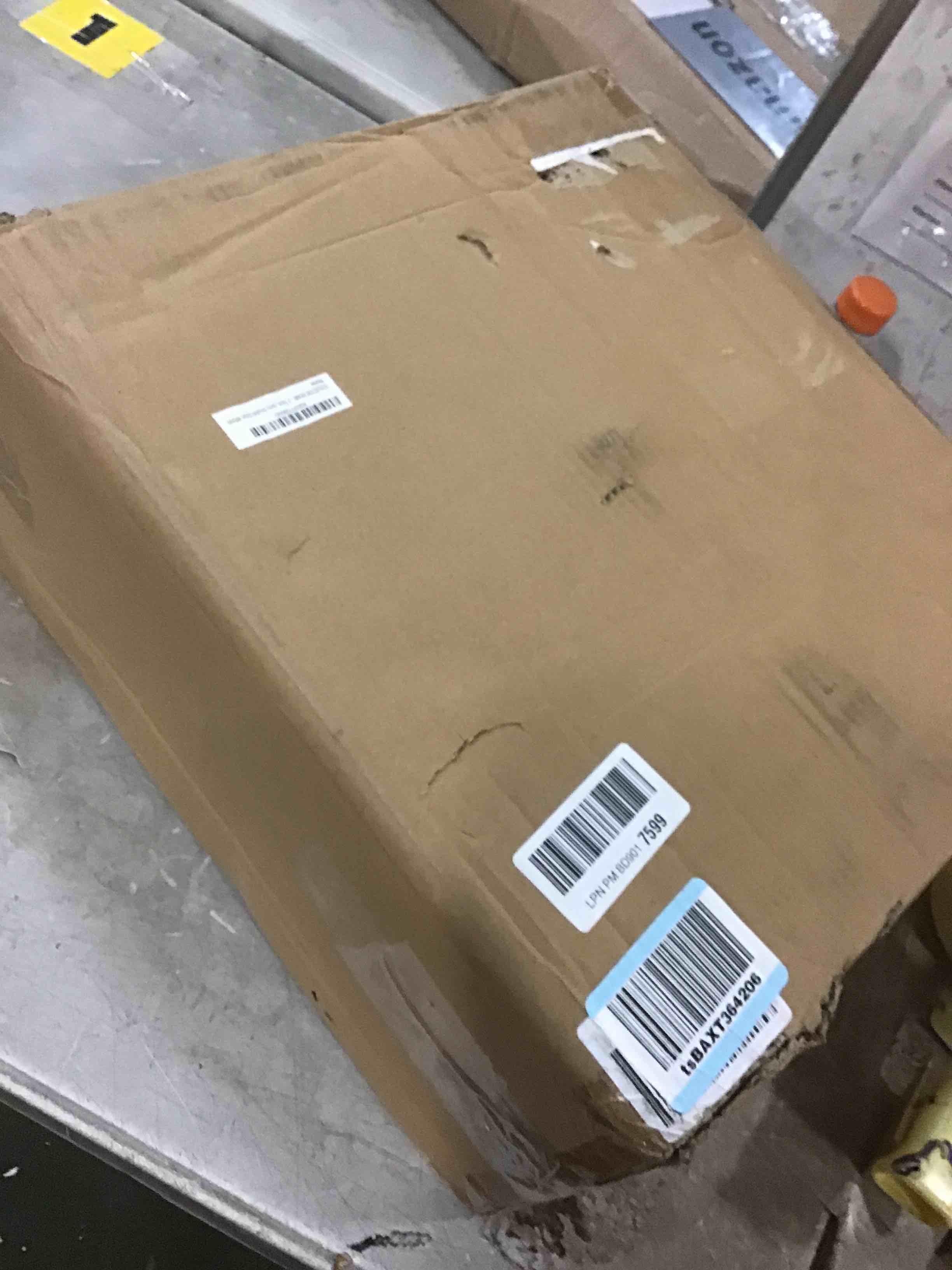 https://s3.amazonaws.com/lotting-images-prod/bidfta/PNK1376316_1733967411115.jpeg