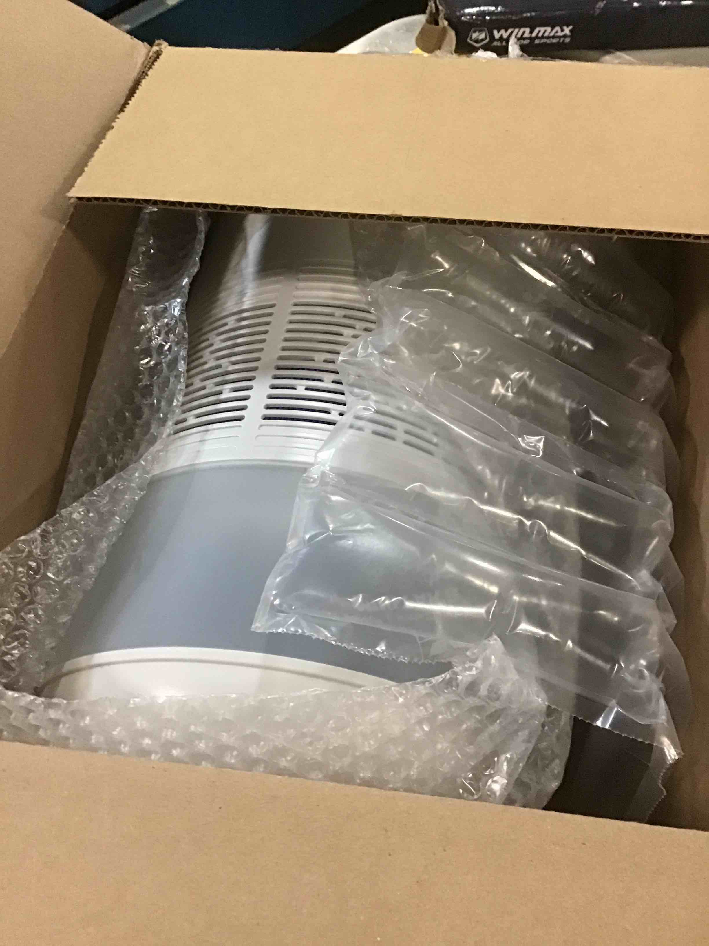 https://s3.amazonaws.com/lotting-images-prod/bidfta/PNK1376460_1734046645828.jpeg