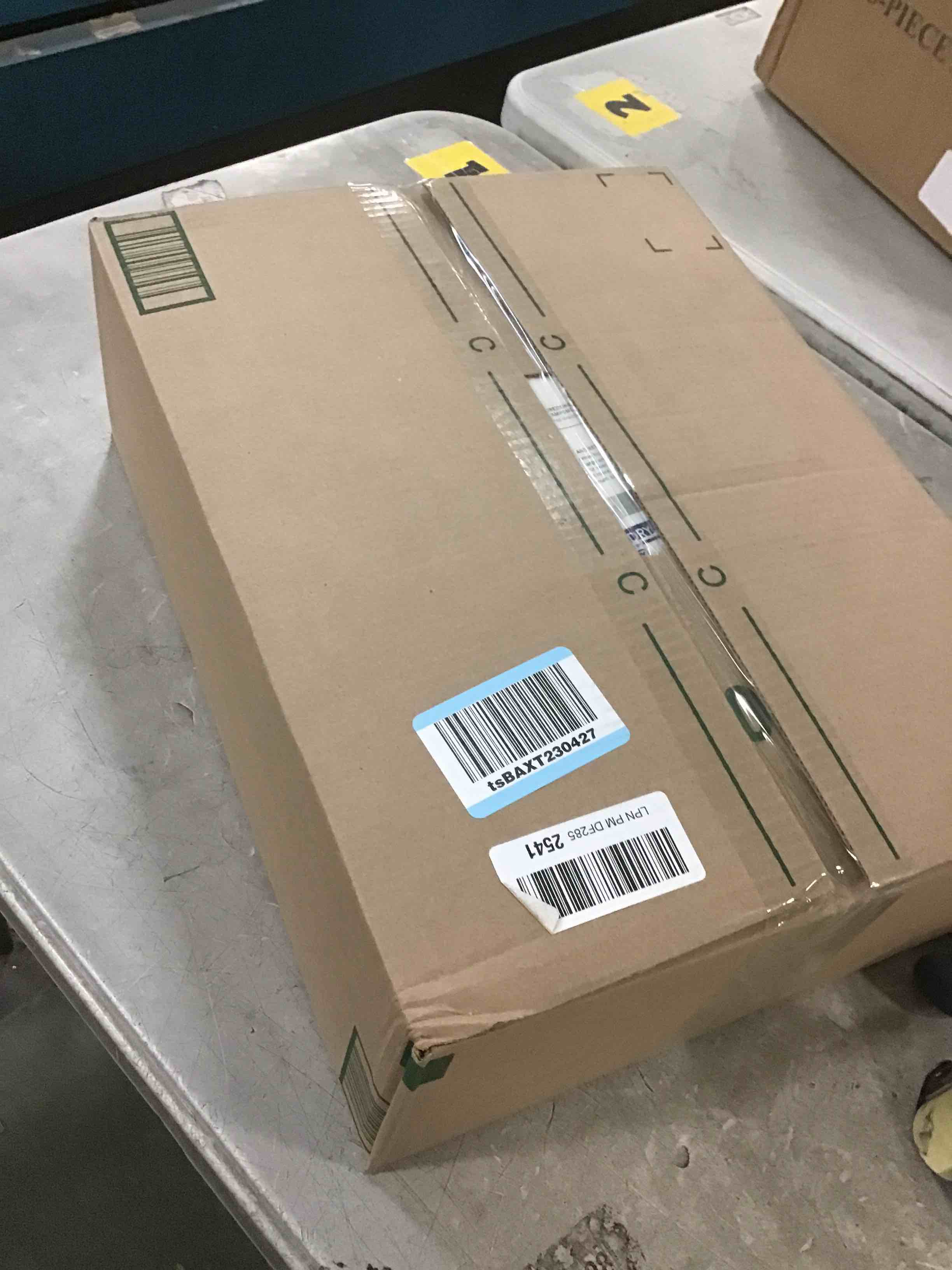https://s3.amazonaws.com/lotting-images-prod/bidfta/PNK1376472_1734047483447.jpeg