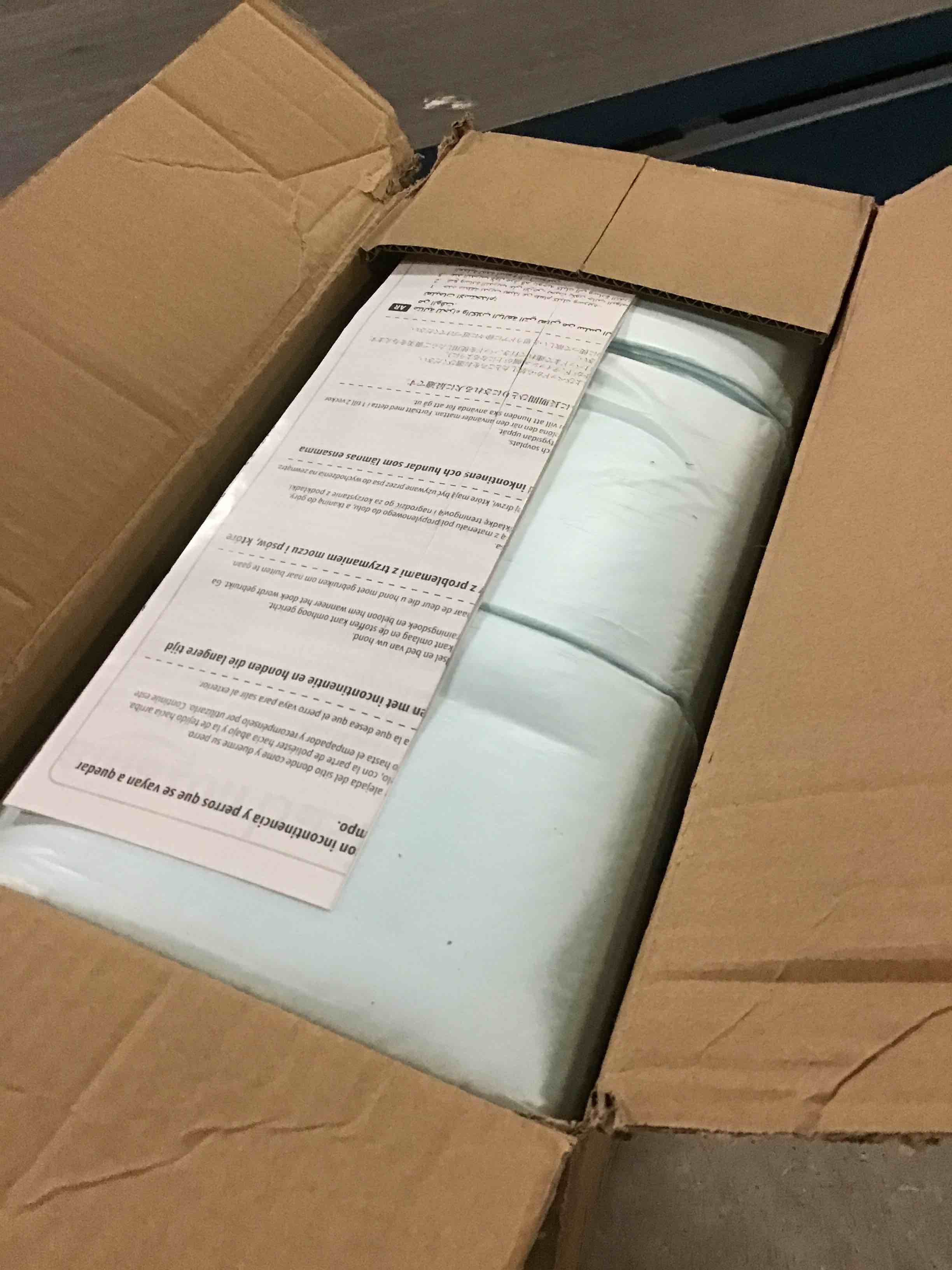 https://s3.amazonaws.com/lotting-images-prod/bidfta/PNK1376529_1734064541049.jpeg