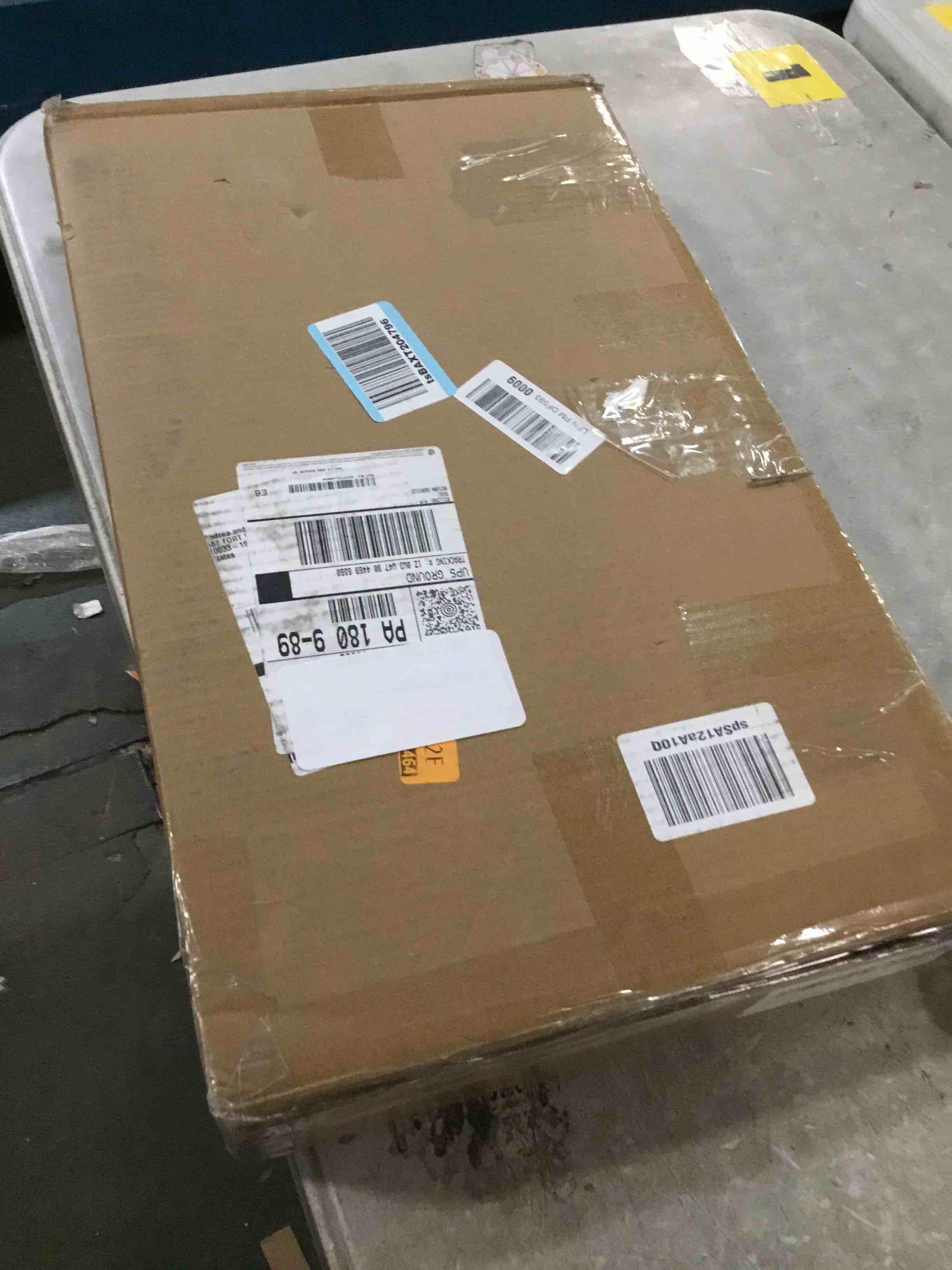 https://s3.amazonaws.com/lotting-images-prod/bidfta/PNK1376573_1734068296721.jpeg