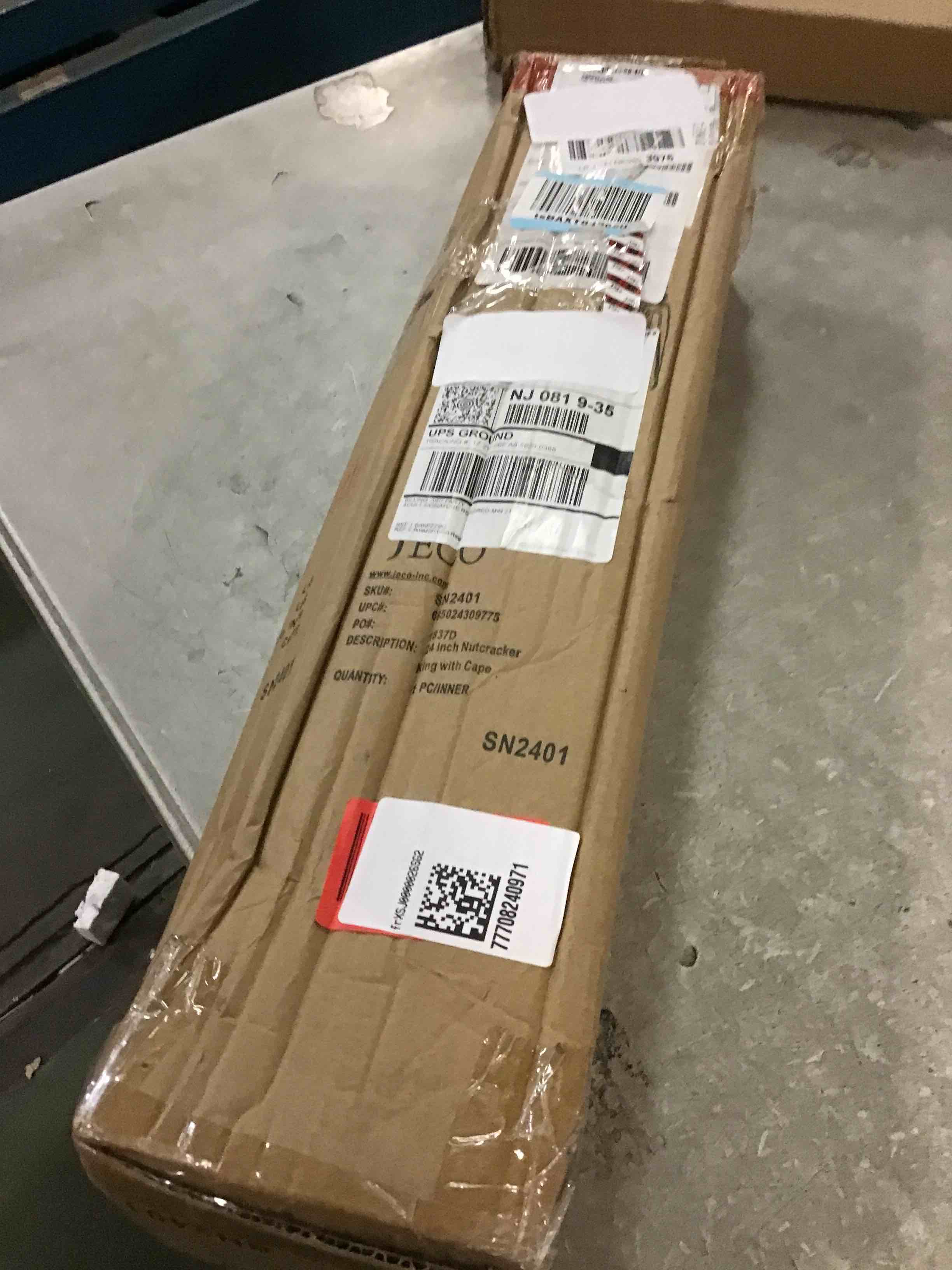 https://s3.amazonaws.com/lotting-images-prod/bidfta/PNK1377337_1734577078367.jpeg