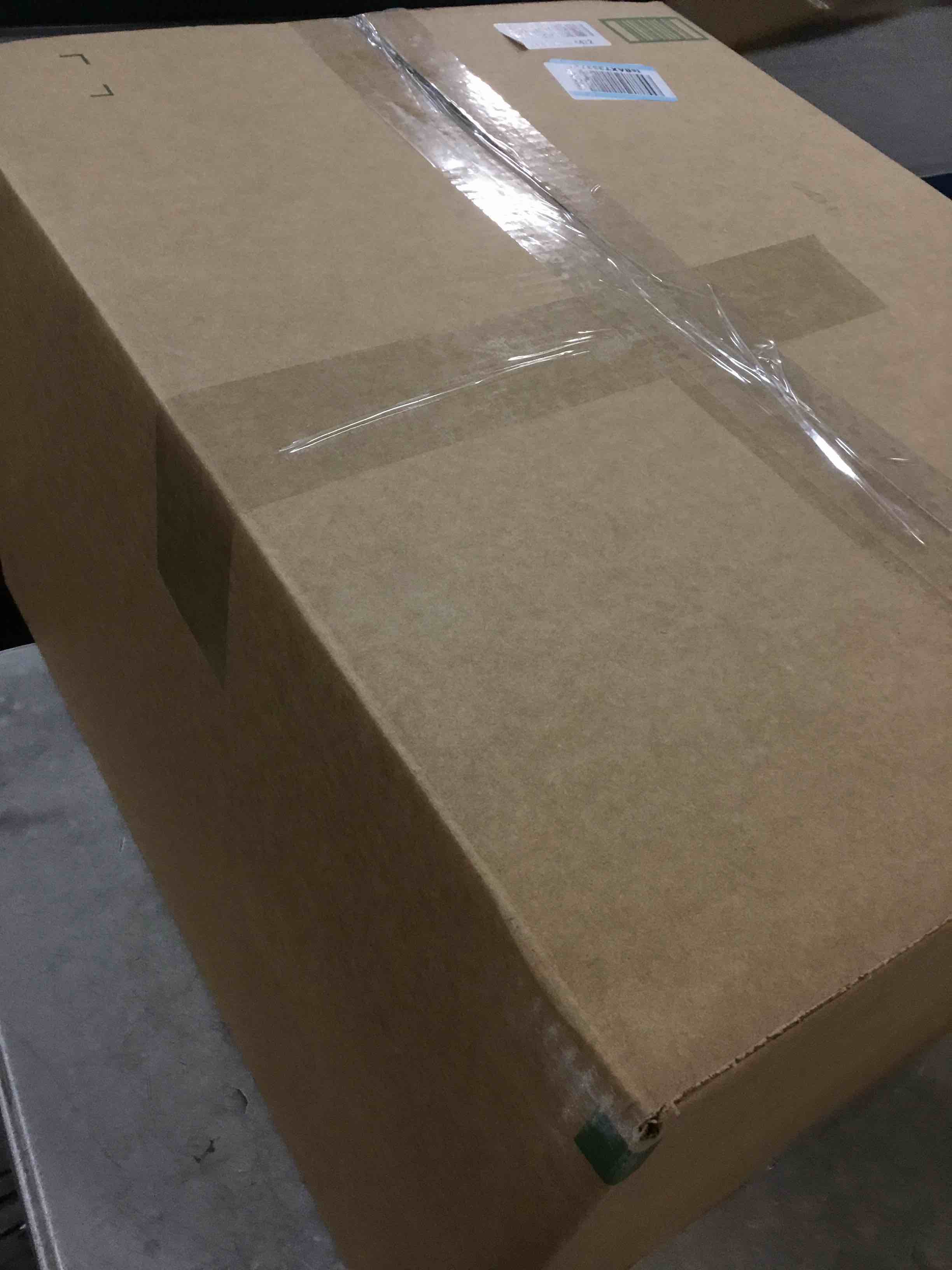 https://s3.amazonaws.com/lotting-images-prod/bidfta/PNK1377515_1734651514520.jpeg