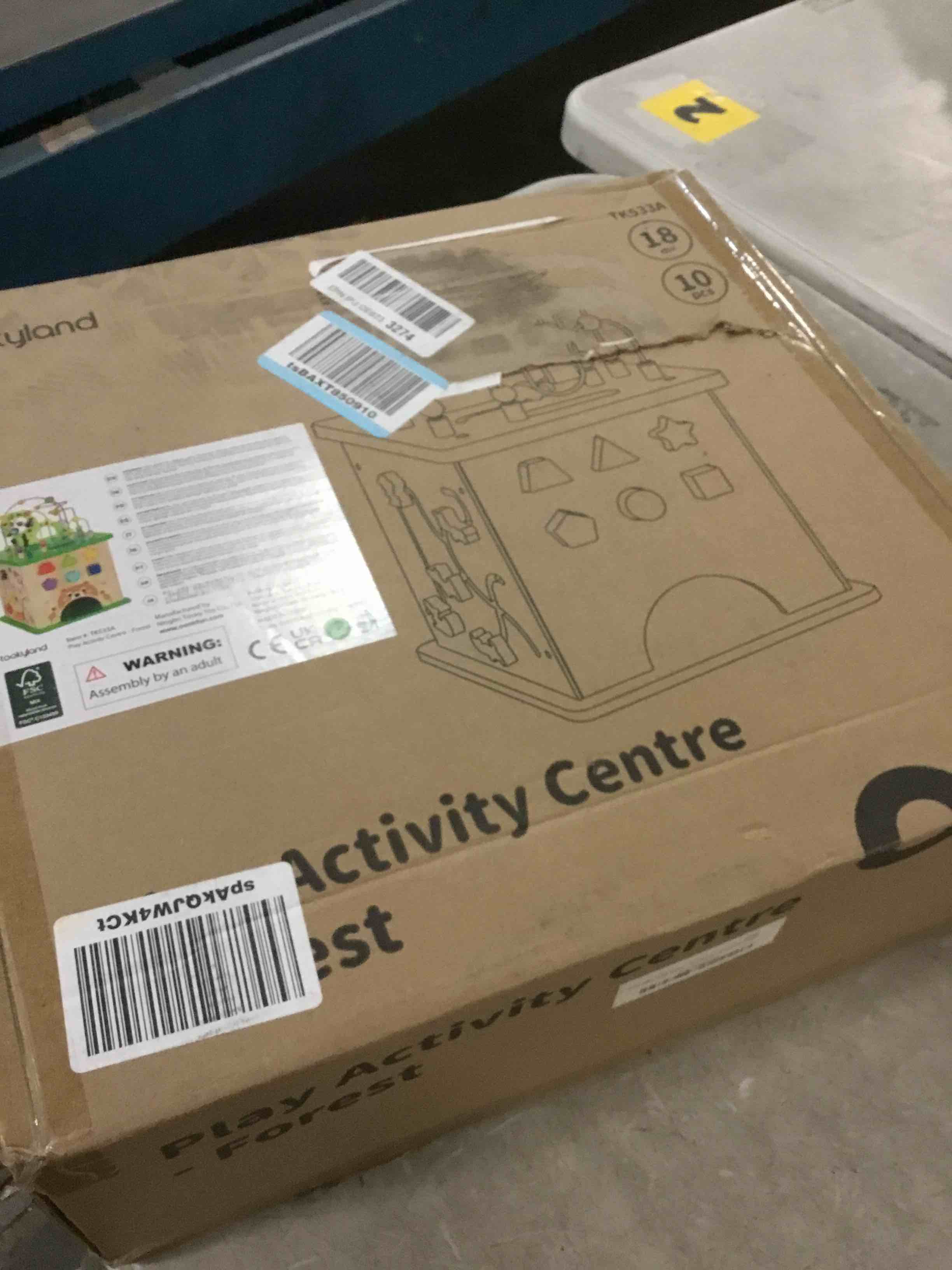 https://s3.amazonaws.com/lotting-images-prod/bidfta/PNK1377591_1734658537078.jpeg
