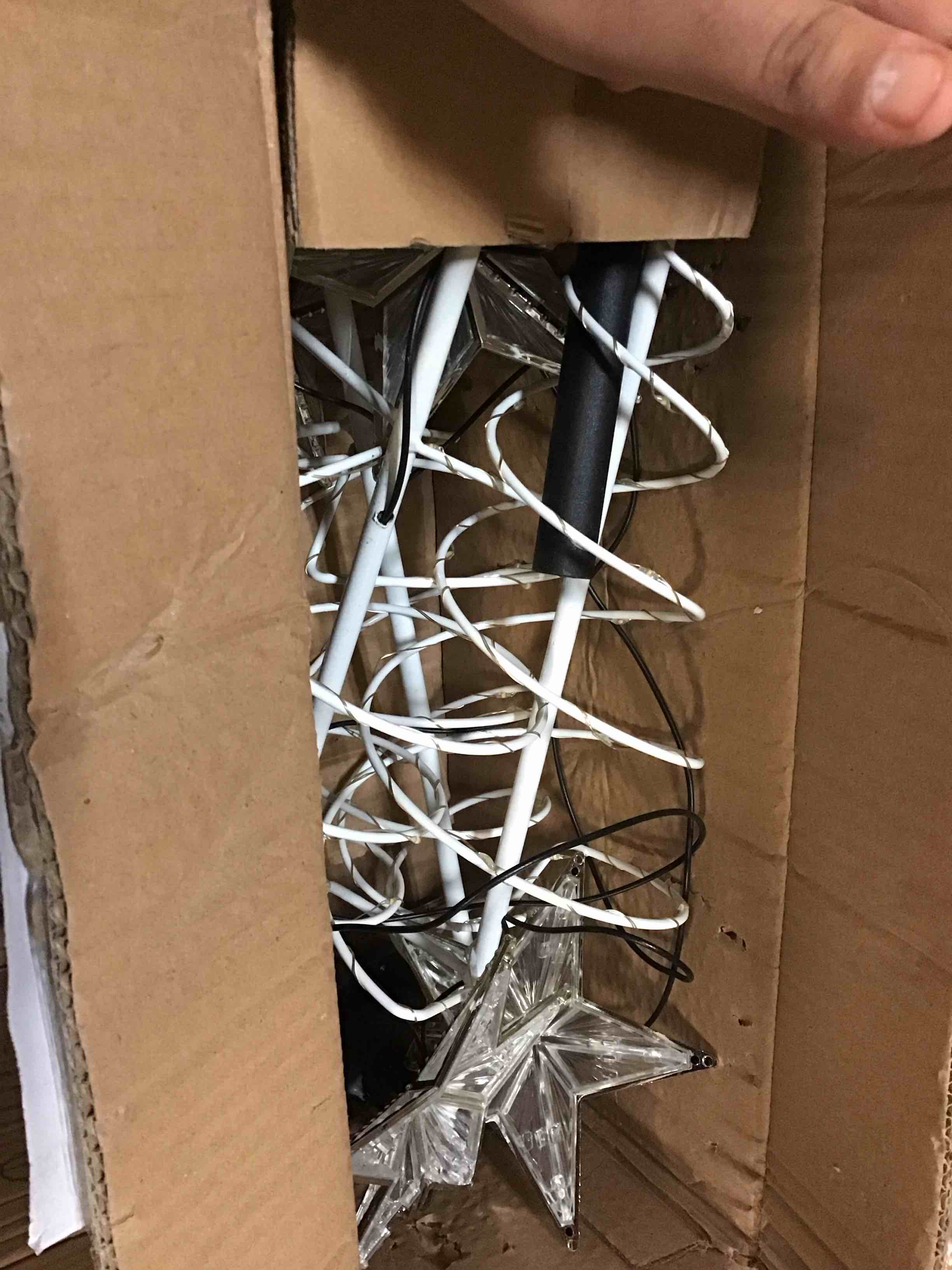 https://s3.amazonaws.com/lotting-images-prod/bidfta/PNK1377804_1735015300882.jpeg